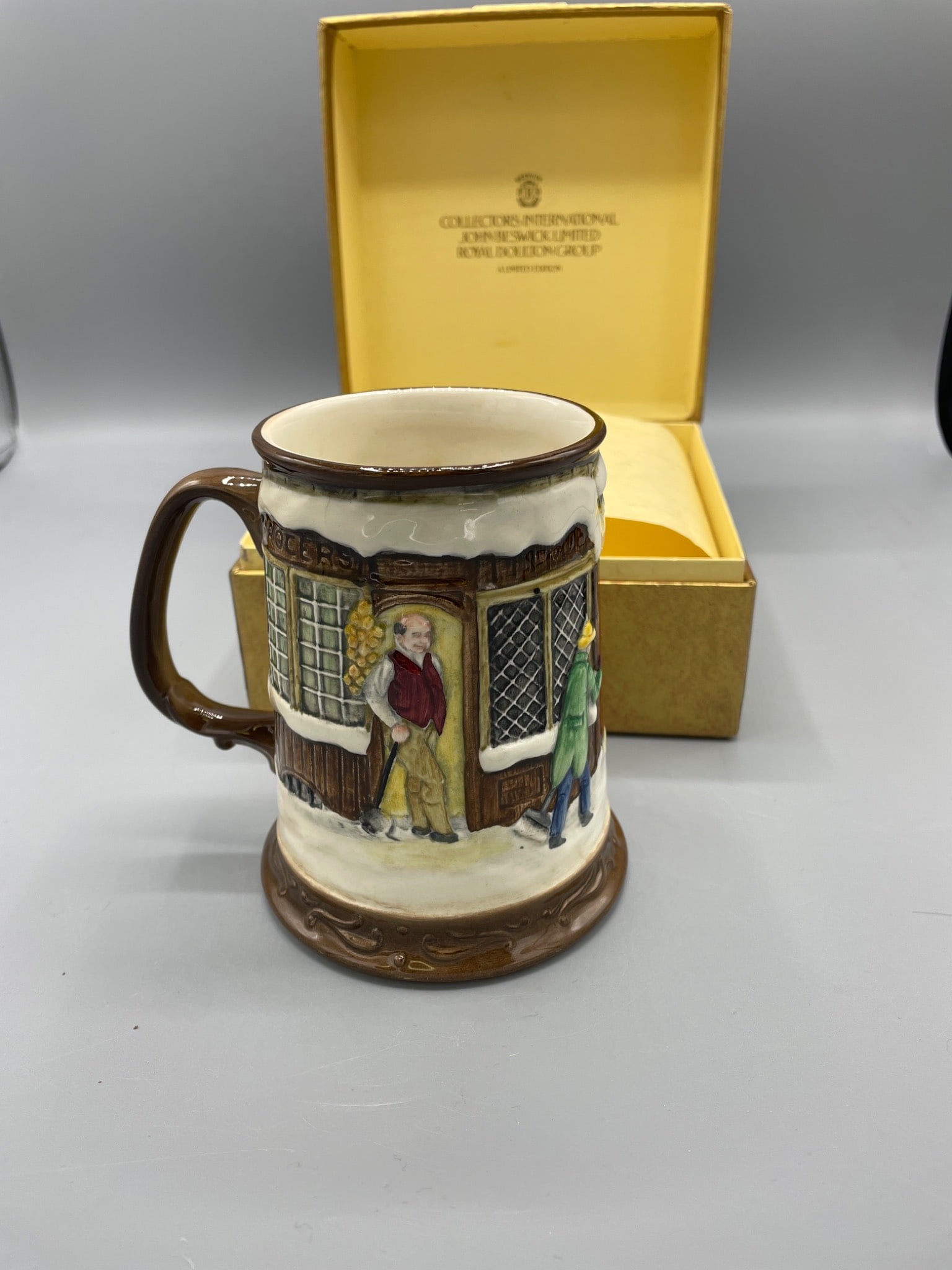 1977 Collectors International John Beswick Royal Doulton Group Mug, Limited Edition - 4