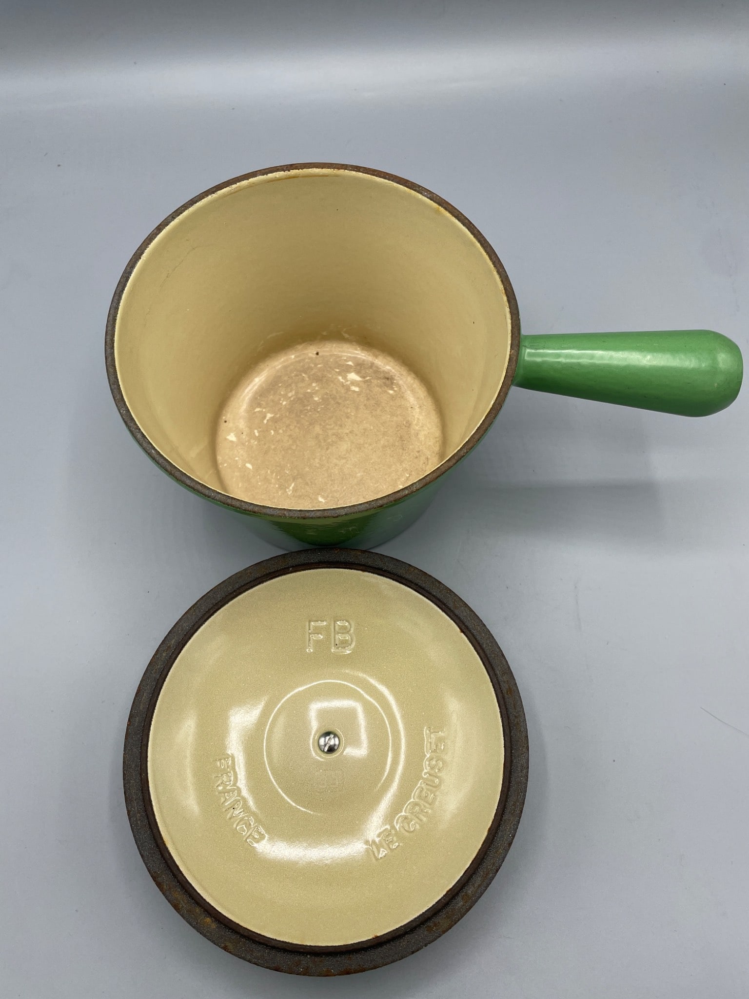 Le Creuset Green Enamel Cast Iron Saucepan with Lid and Wooden Knob - 3
