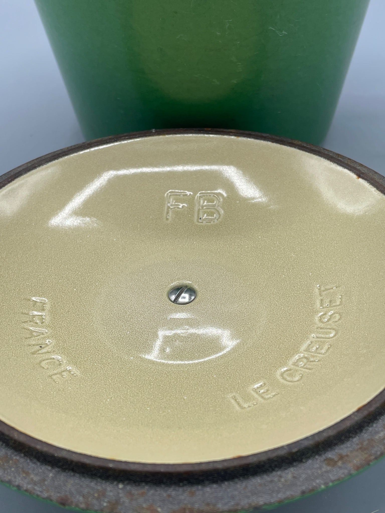 Le Creuset Green Enamel Cast Iron Saucepan with Lid and Wooden Knob - 4
