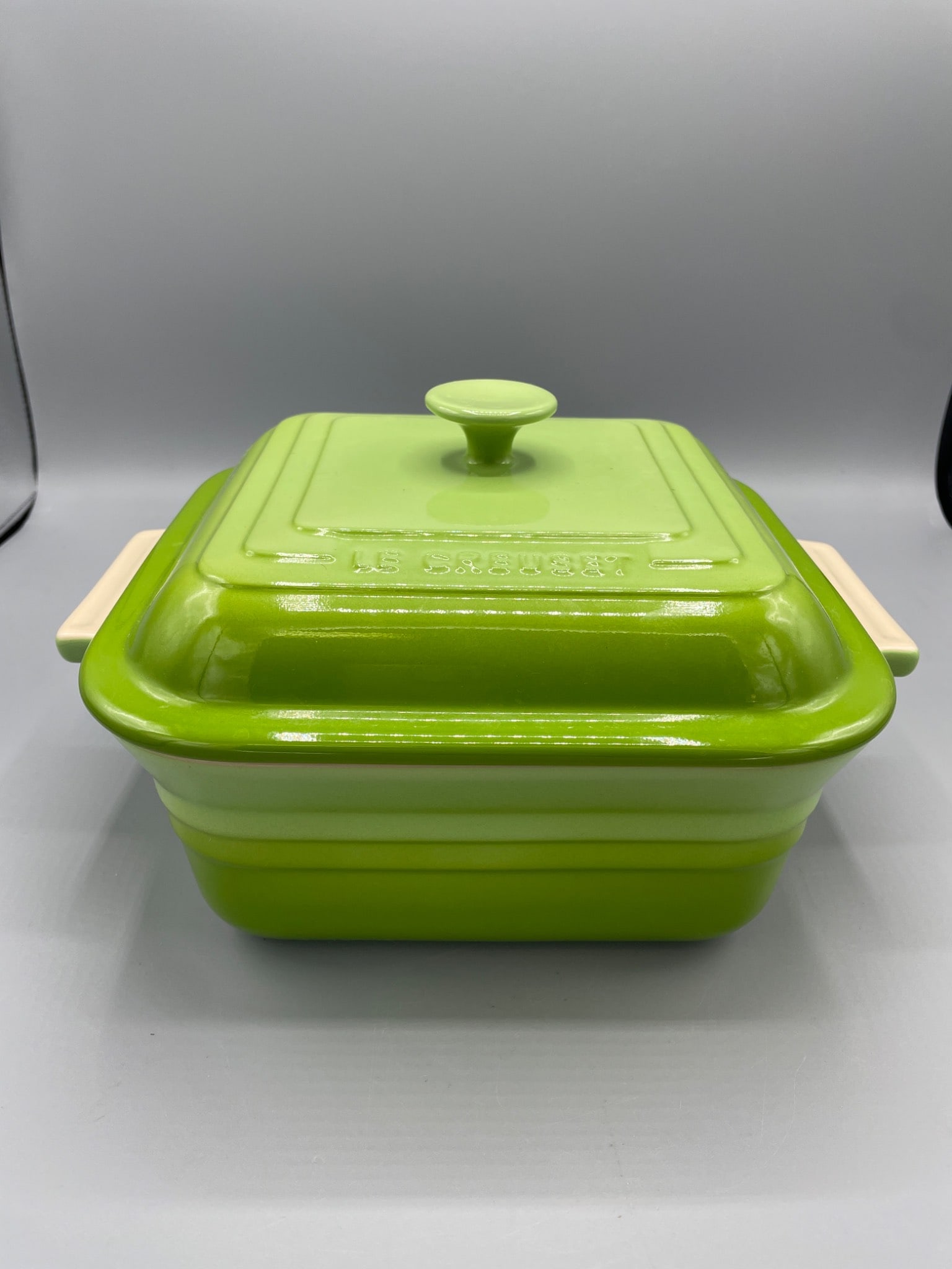 Le Creuset Lime Green Square Stoneware Covered Baker 9x9 Inch (1 of 7)