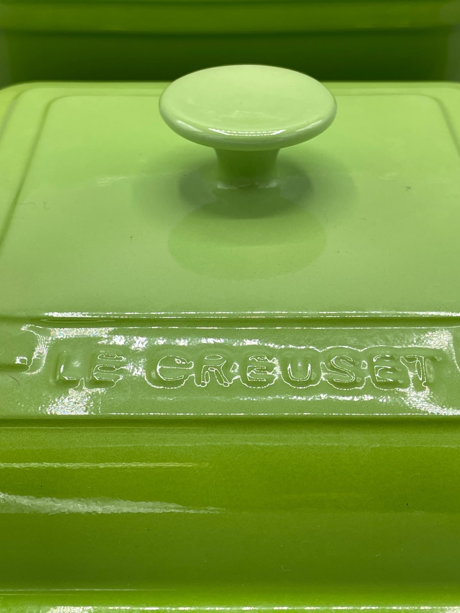 Le Creuset Lime Green Square Stoneware Covered Baker 9x9 Inch - 4