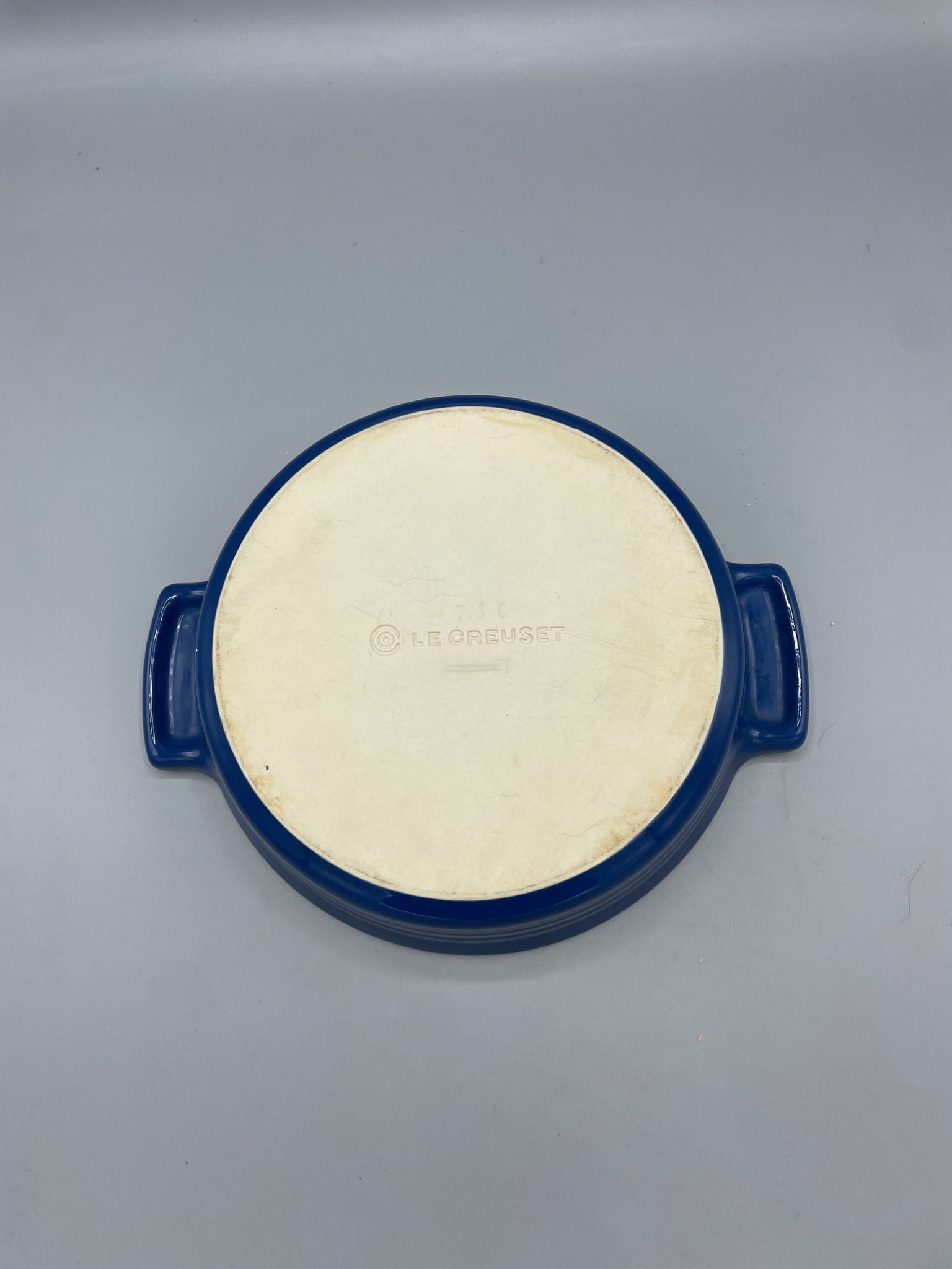 Le Creuset Stoneware 7-10 Baking Dish in Cobalt Blue - 4