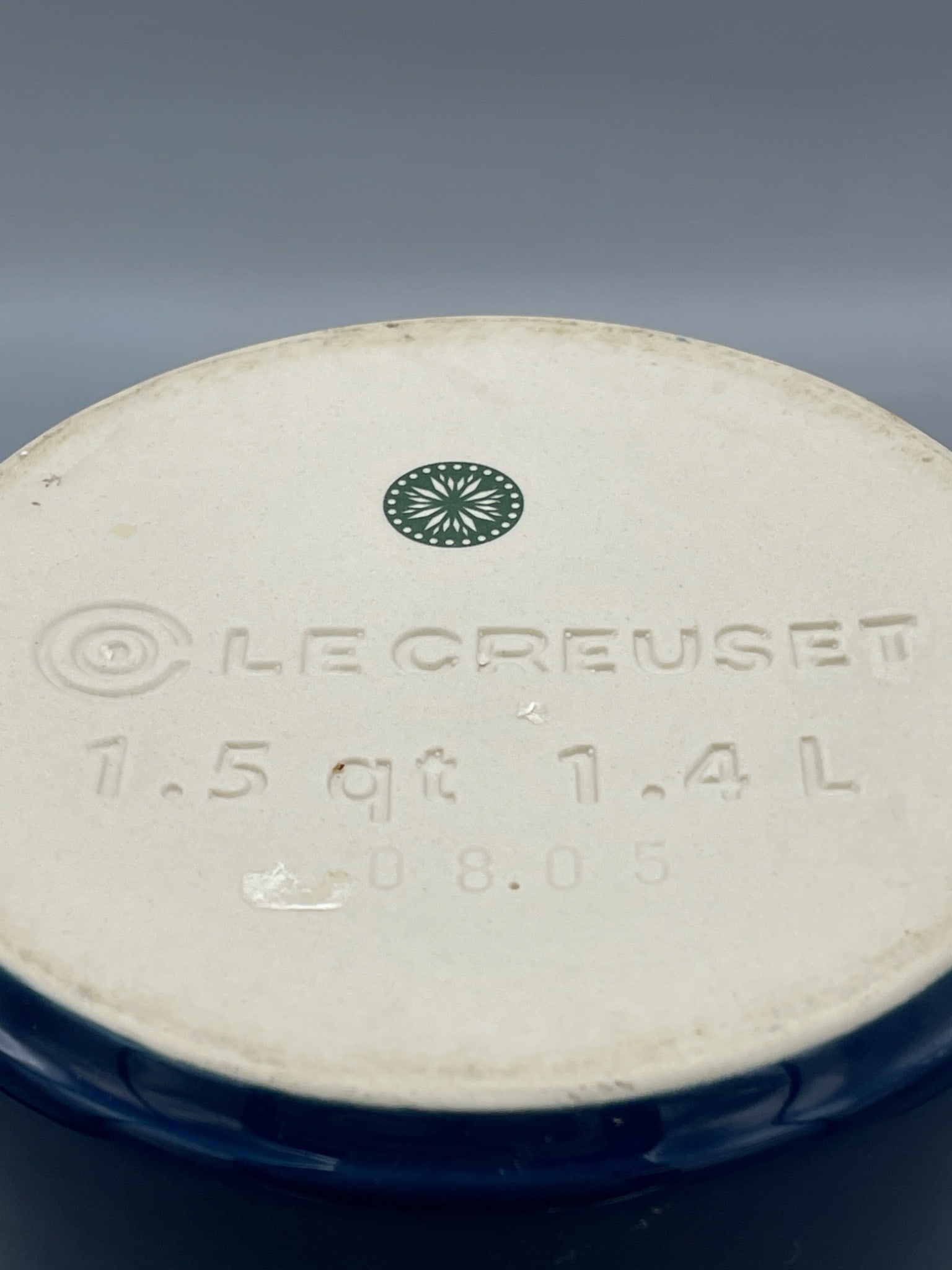 Le Creuset 1.5 Qt / 1.4 L Stoneware Utensil Crock in Blue - 5
