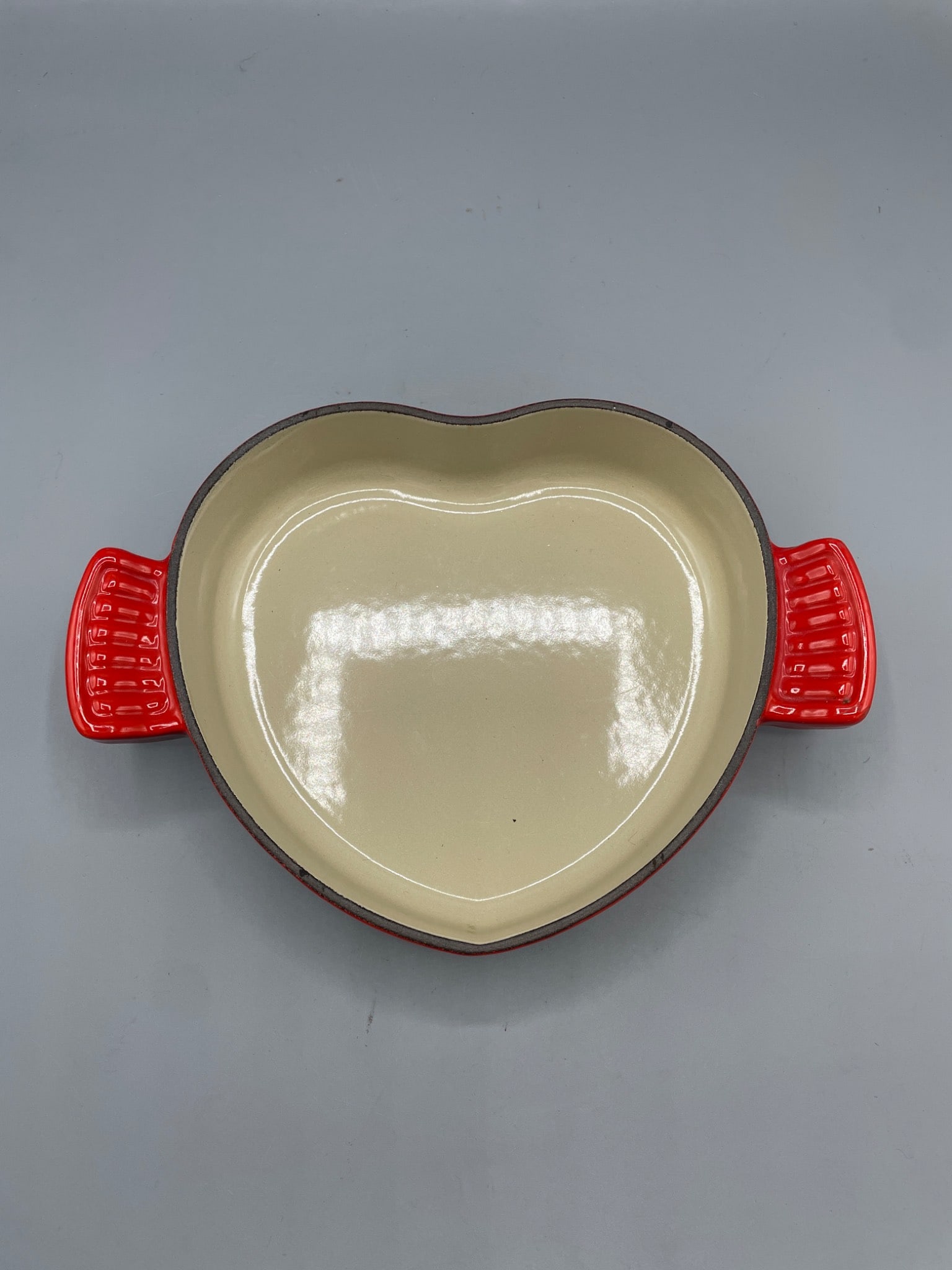 Le Creuset Red Heart-Shaped Cast Iron Enameled Baking Dish With Handles - 2