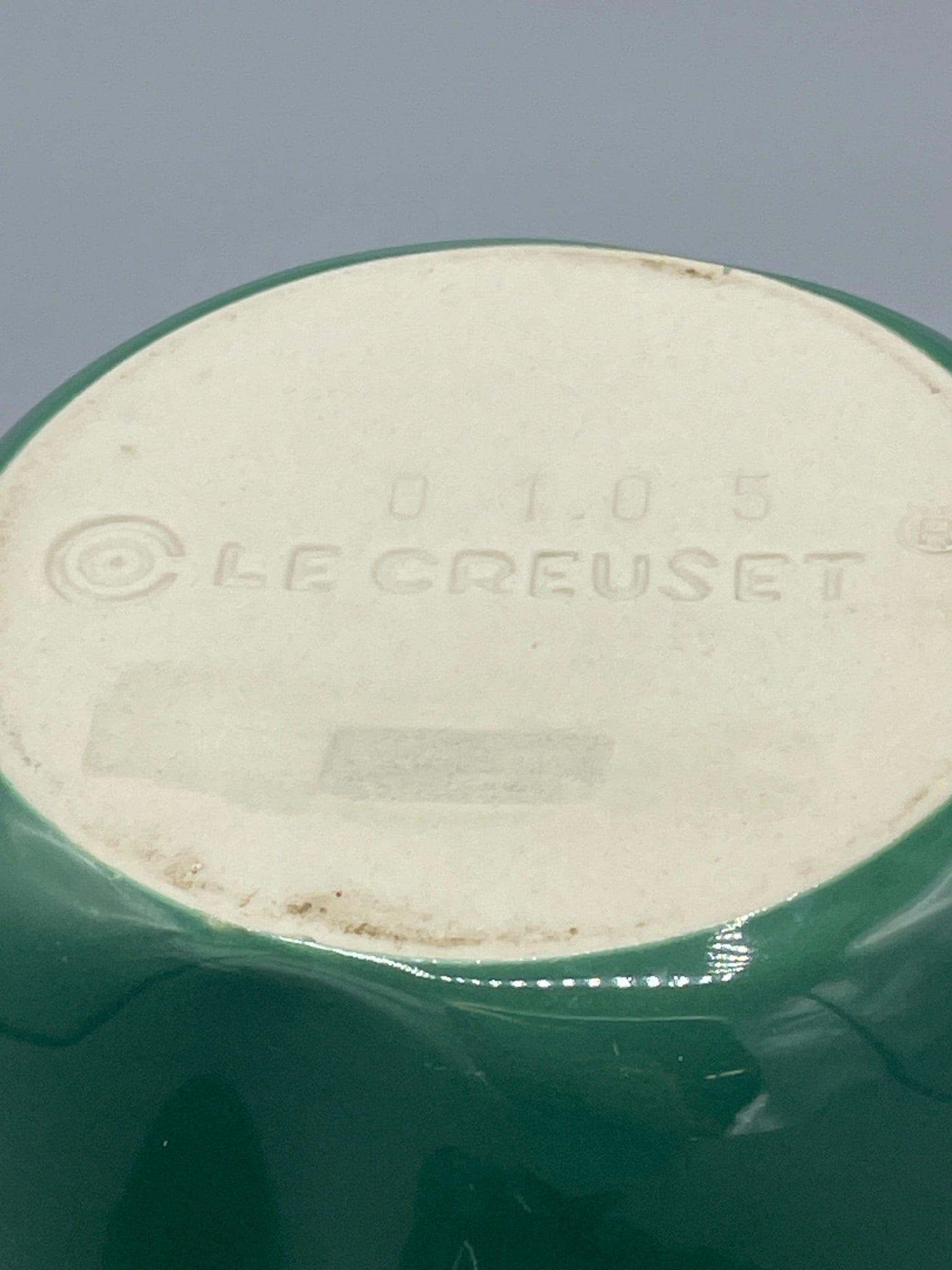 Le Creuset Pepper-shaped Stoneware Casserole Dish with Lid â€“ Model 0105 - 6