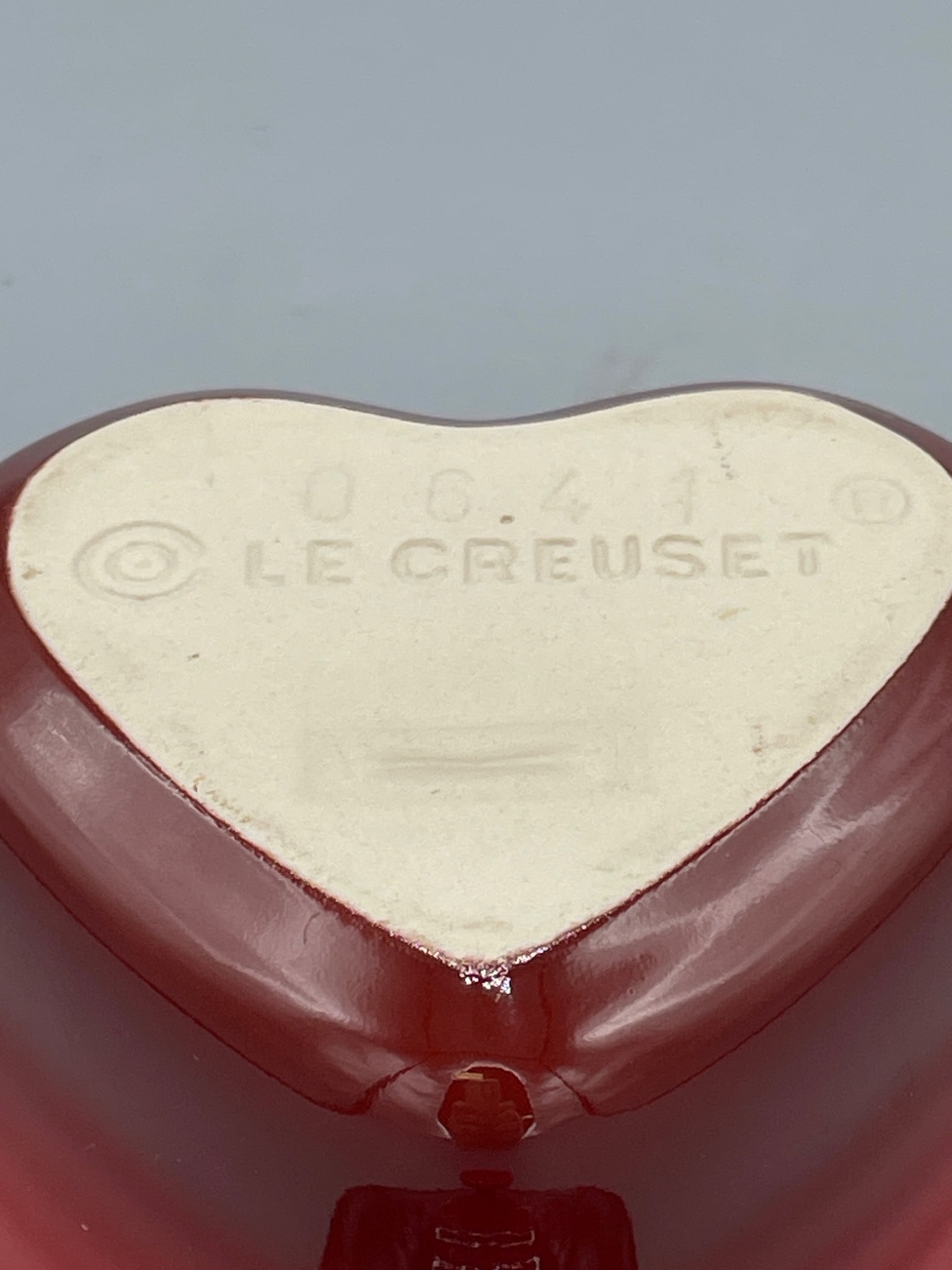 Le Creuset Heart-Shaped Stoneware Dish with Lid, Marked 0641 - 4