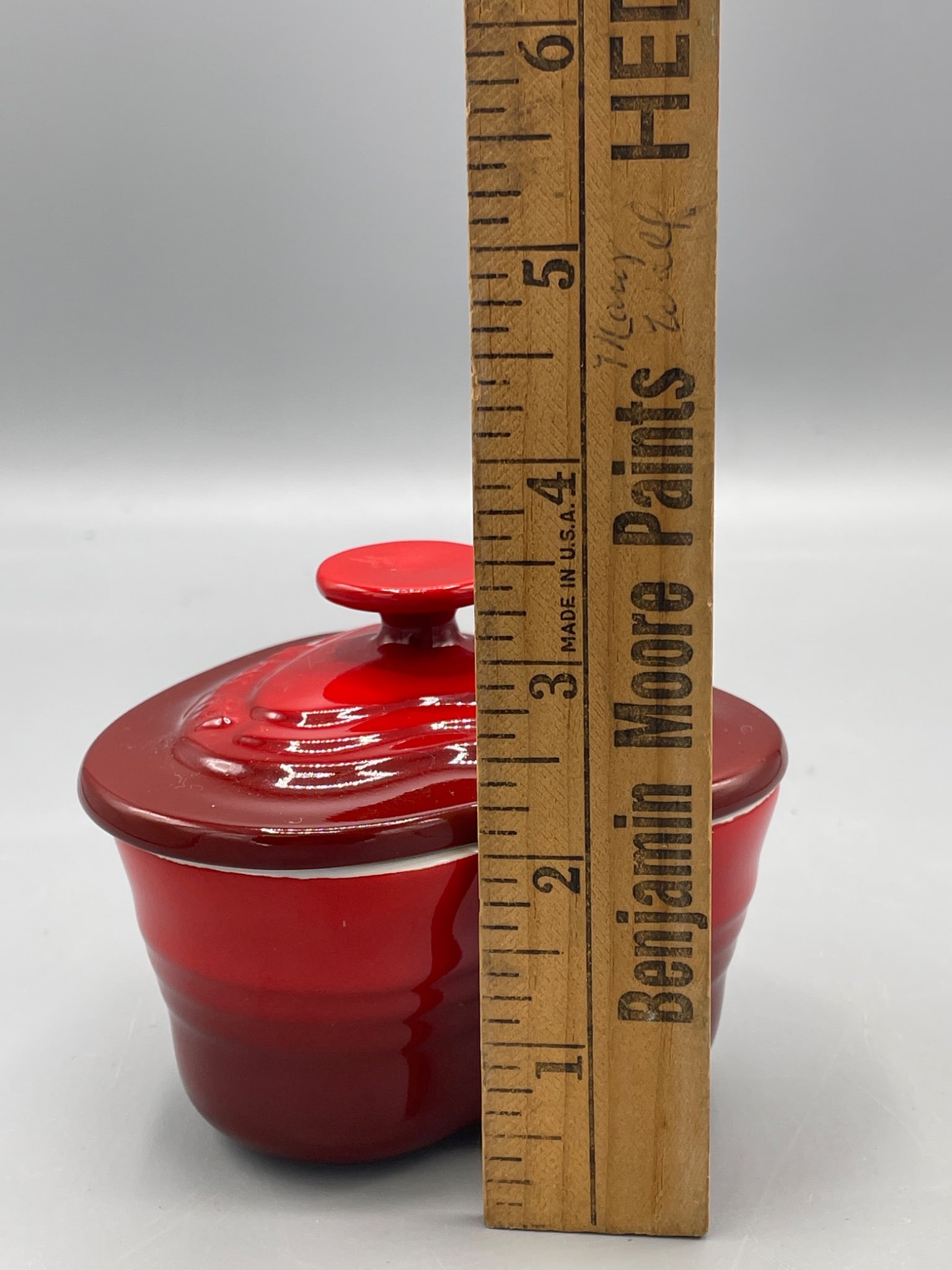 Le Creuset Heart-Shaped Stoneware Dish with Lid, Marked 0641 - 5