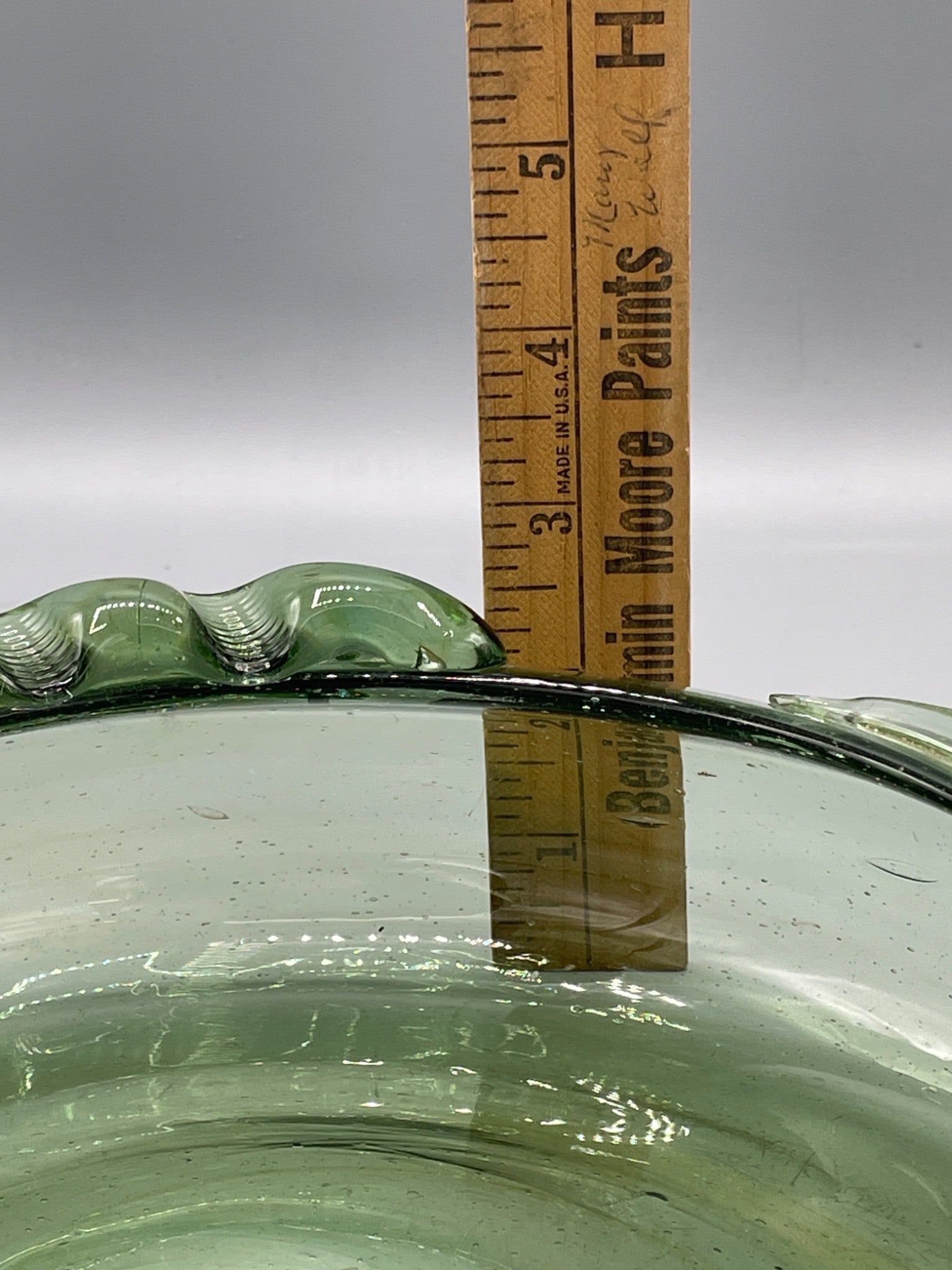 Hand-Blown Glass Bowl with Raised Decorative Rim, Green Hue - 5