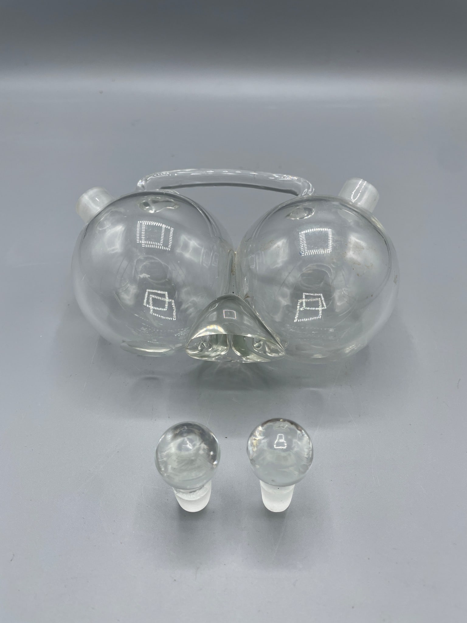 Dual-Chamber Glass Cruet With Stoppered Lids and Swing Handle - 4