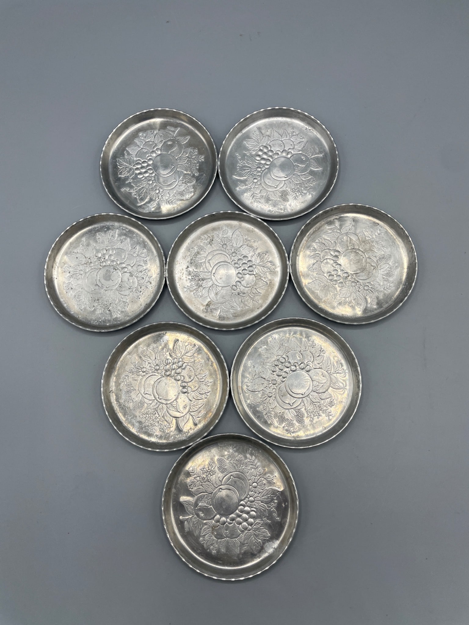 8 Metal Coasters with Floral and Fruit Engravings - 2