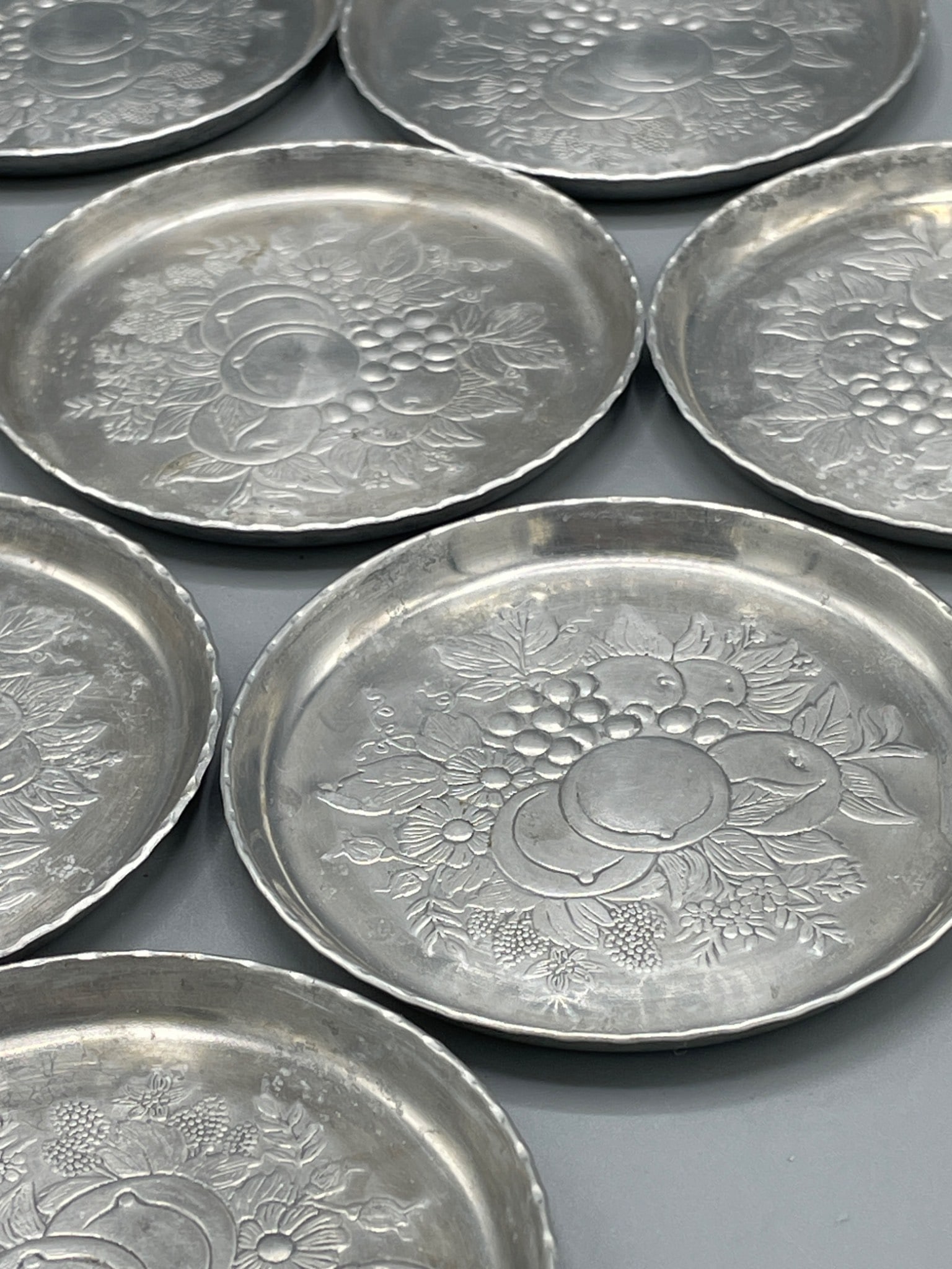 8 Metal Coasters with Floral and Fruit Engravings - 3