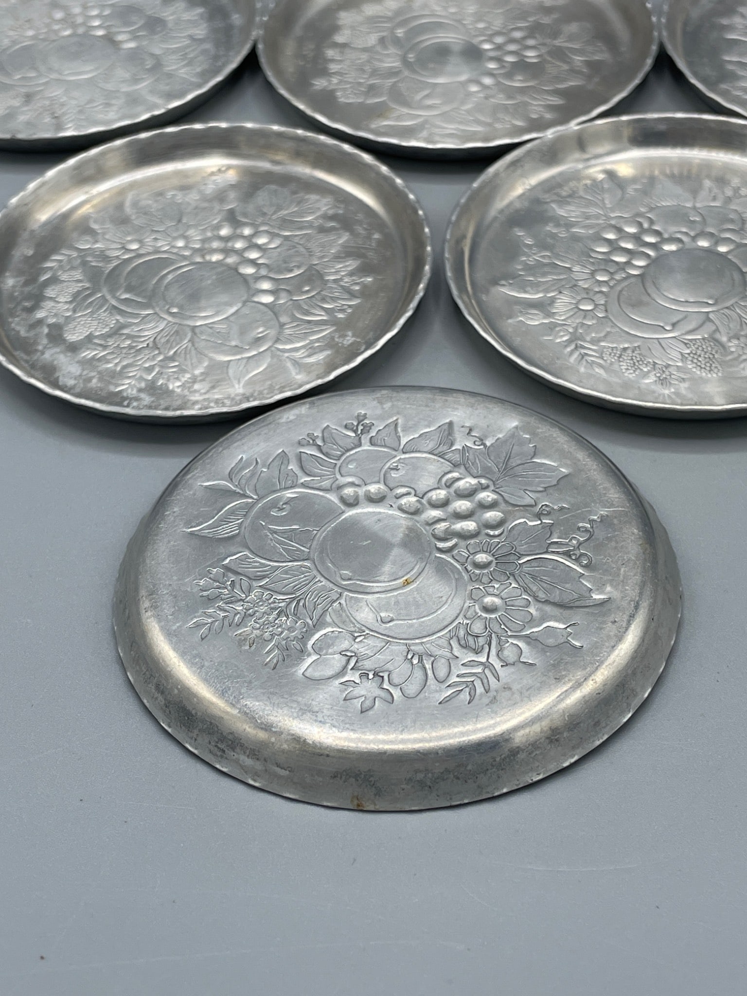 8 Metal Coasters with Floral and Fruit Engravings - 4