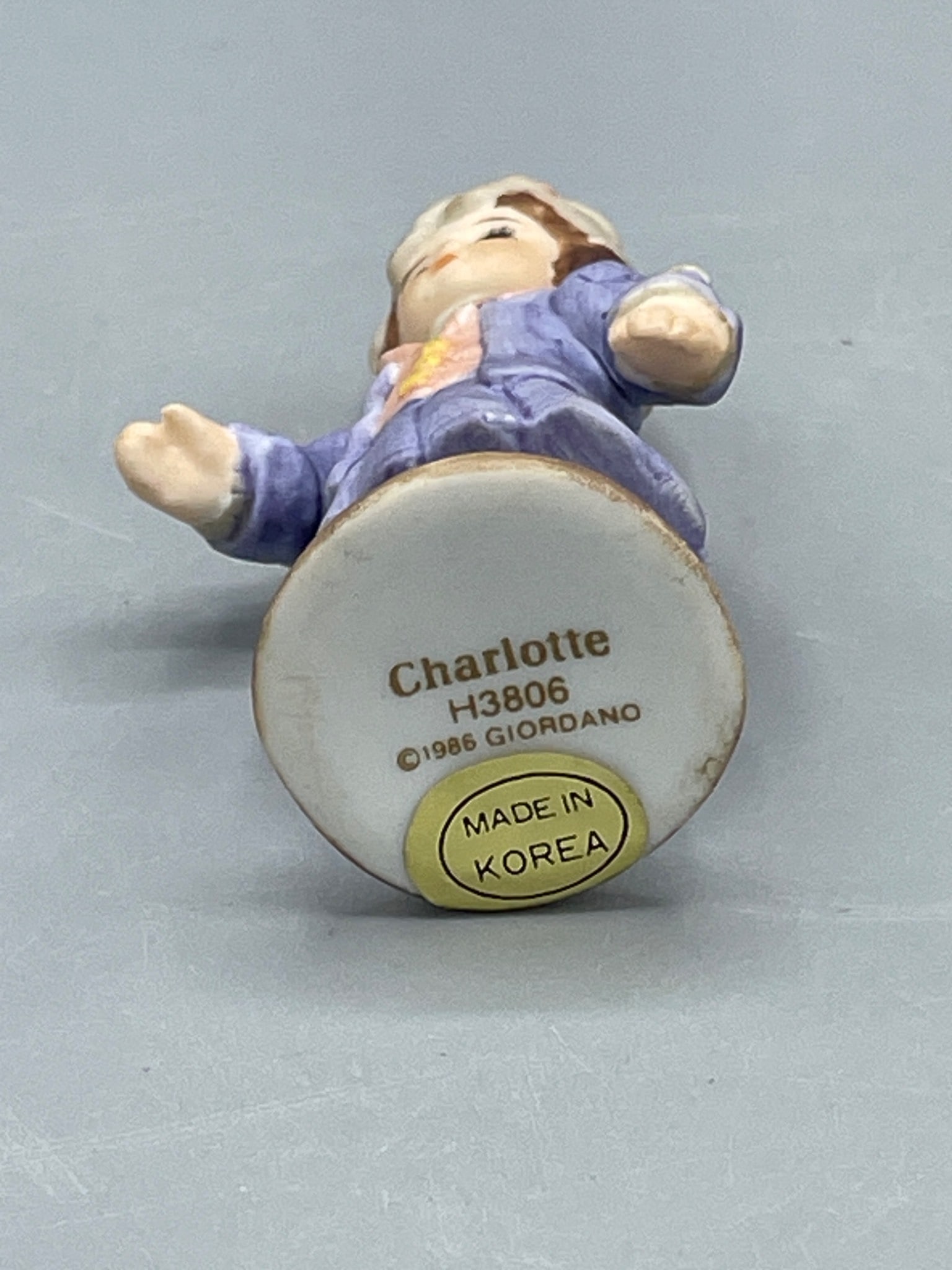 Charlotte H3806 Figurine by Giordano, 1986, Made in Korea - 3