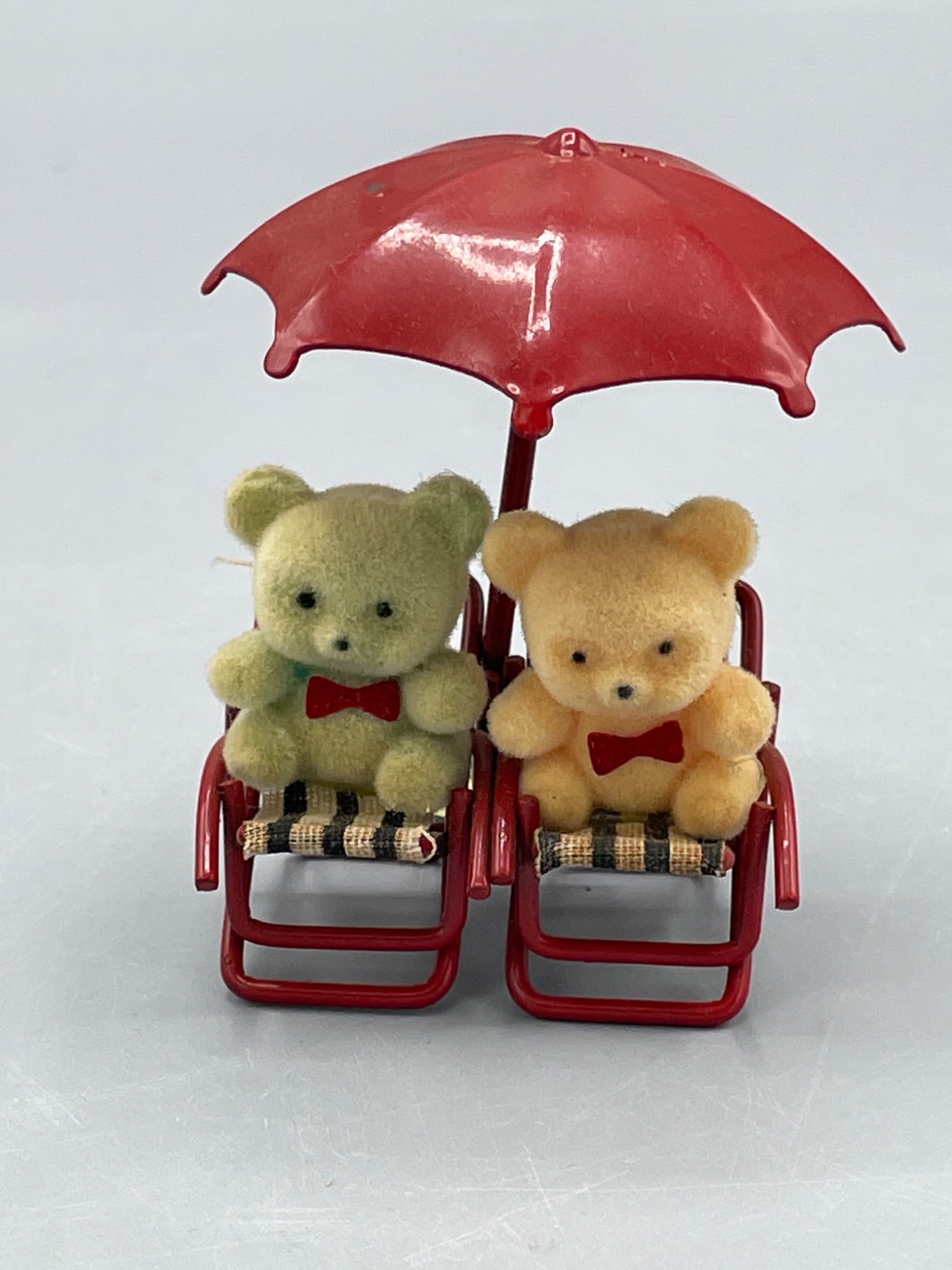 Russ Berrie Item No. 8804 Miniature Bears Under Umbrella with Chairs (1 of 6)