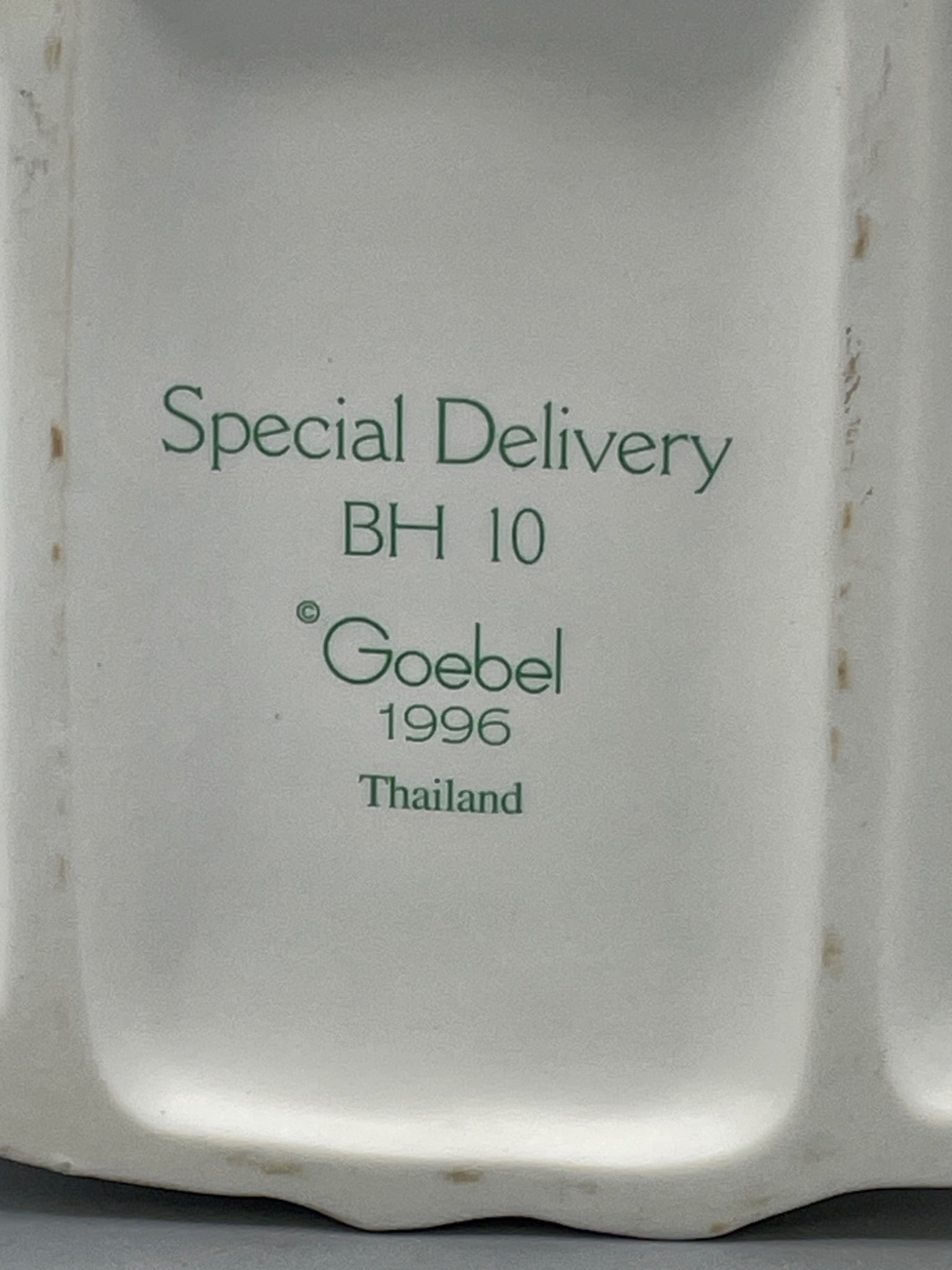 Special Delivery BH 10 Figurine by Goebel, 1996 - 6