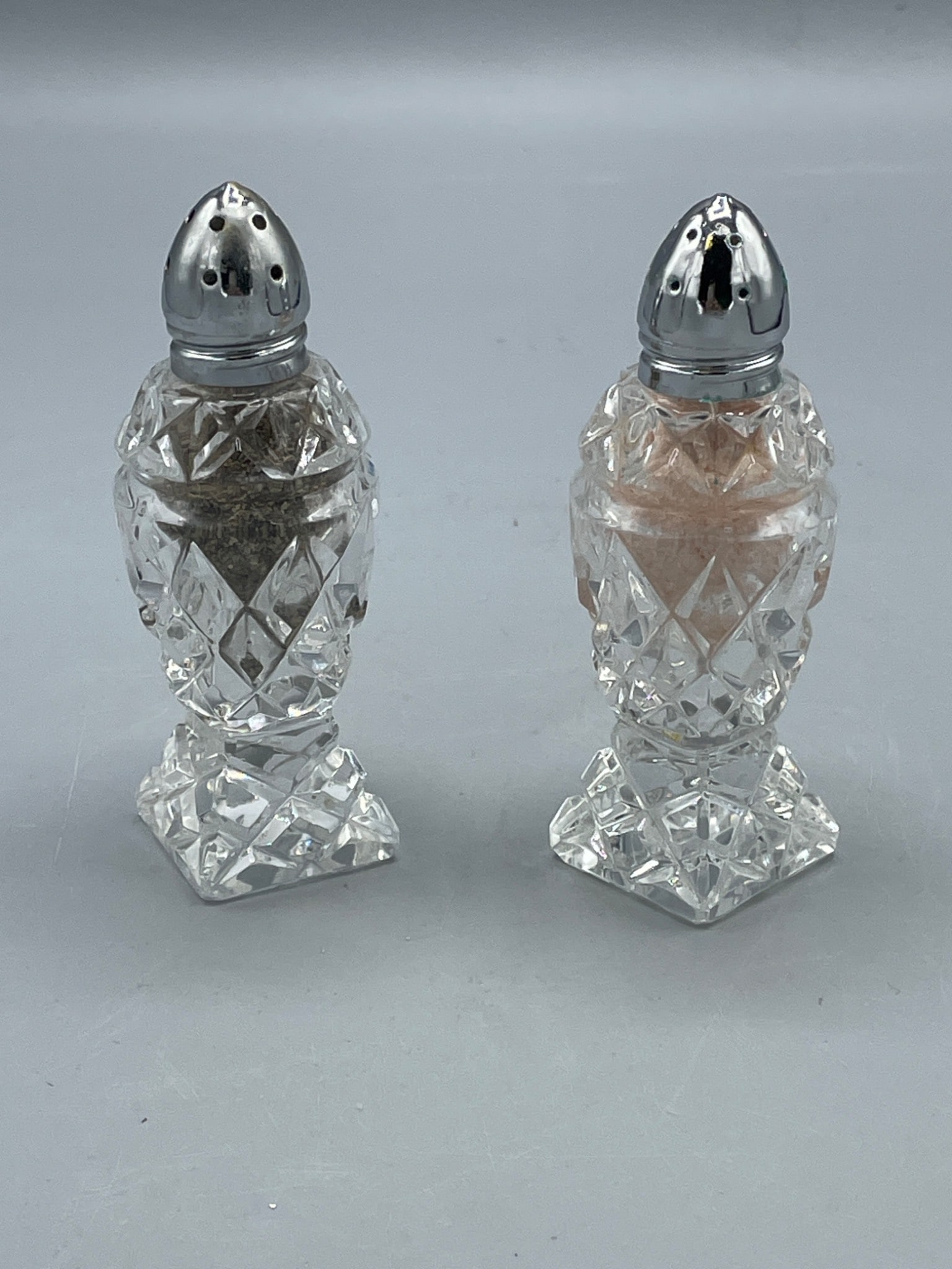 Clear Diamond-Cut Glass Salt and Pepper Shakers with Chrome Lids (1 of 5)