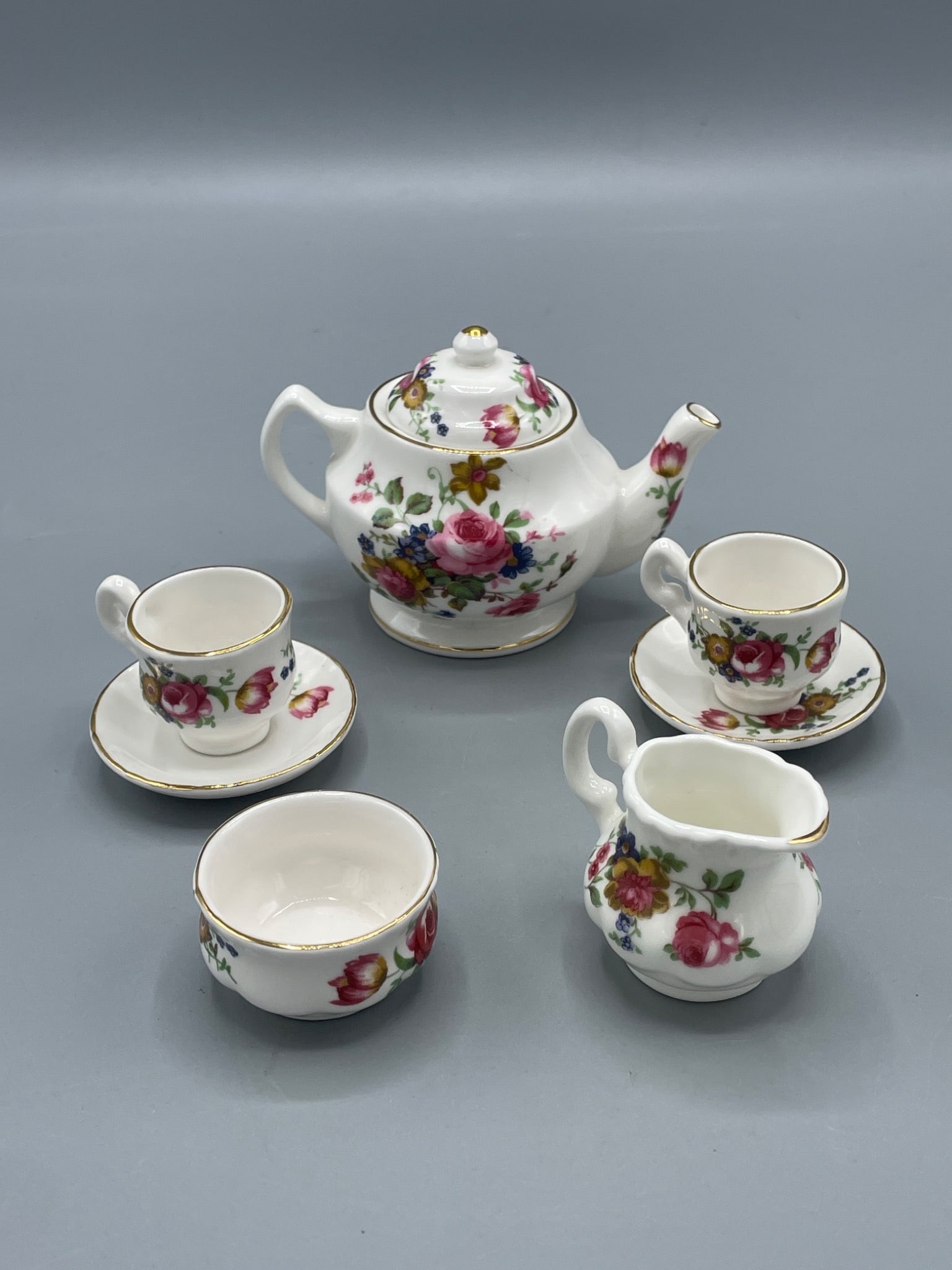 Norfolk China Fine Bone China Floral Tea Set, 5-Piece Collection (1 of 6)
