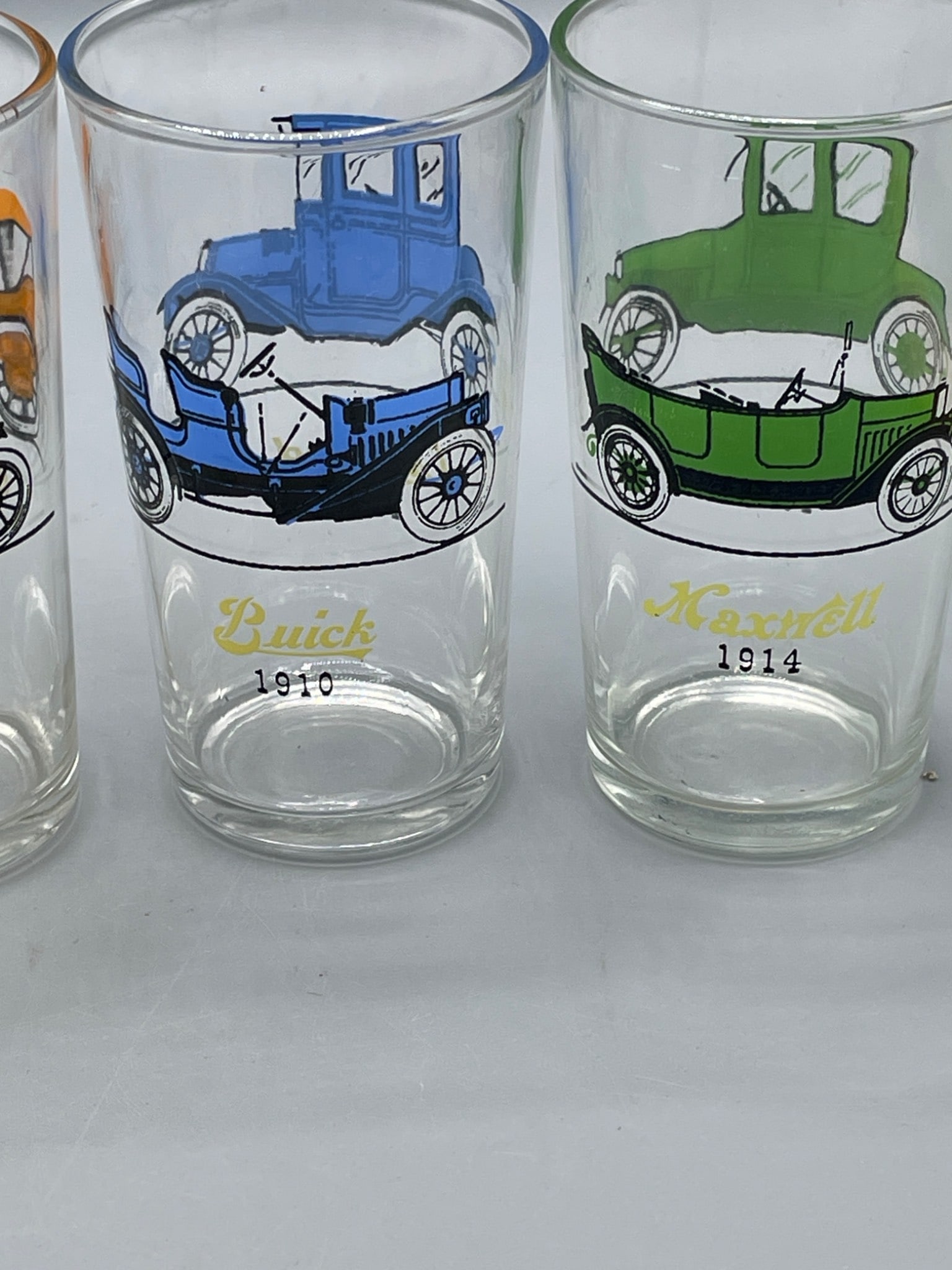 4 Clear Glass Tumblers with Vintage Cars from 1908-1915 - 4