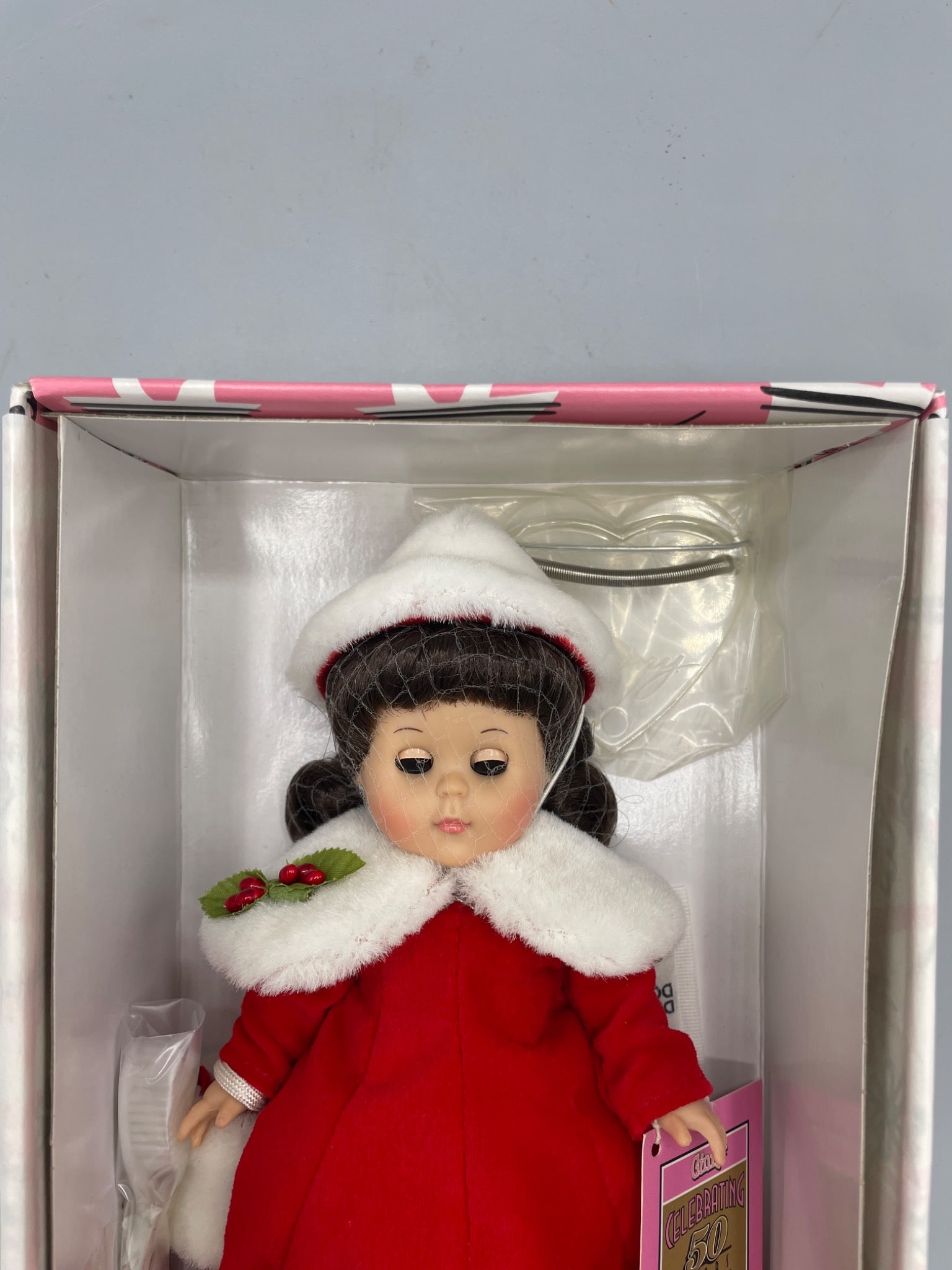 Ginny 2001 Holiday Edition Doll by The Vogue Doll Company, Model #7075 - 5