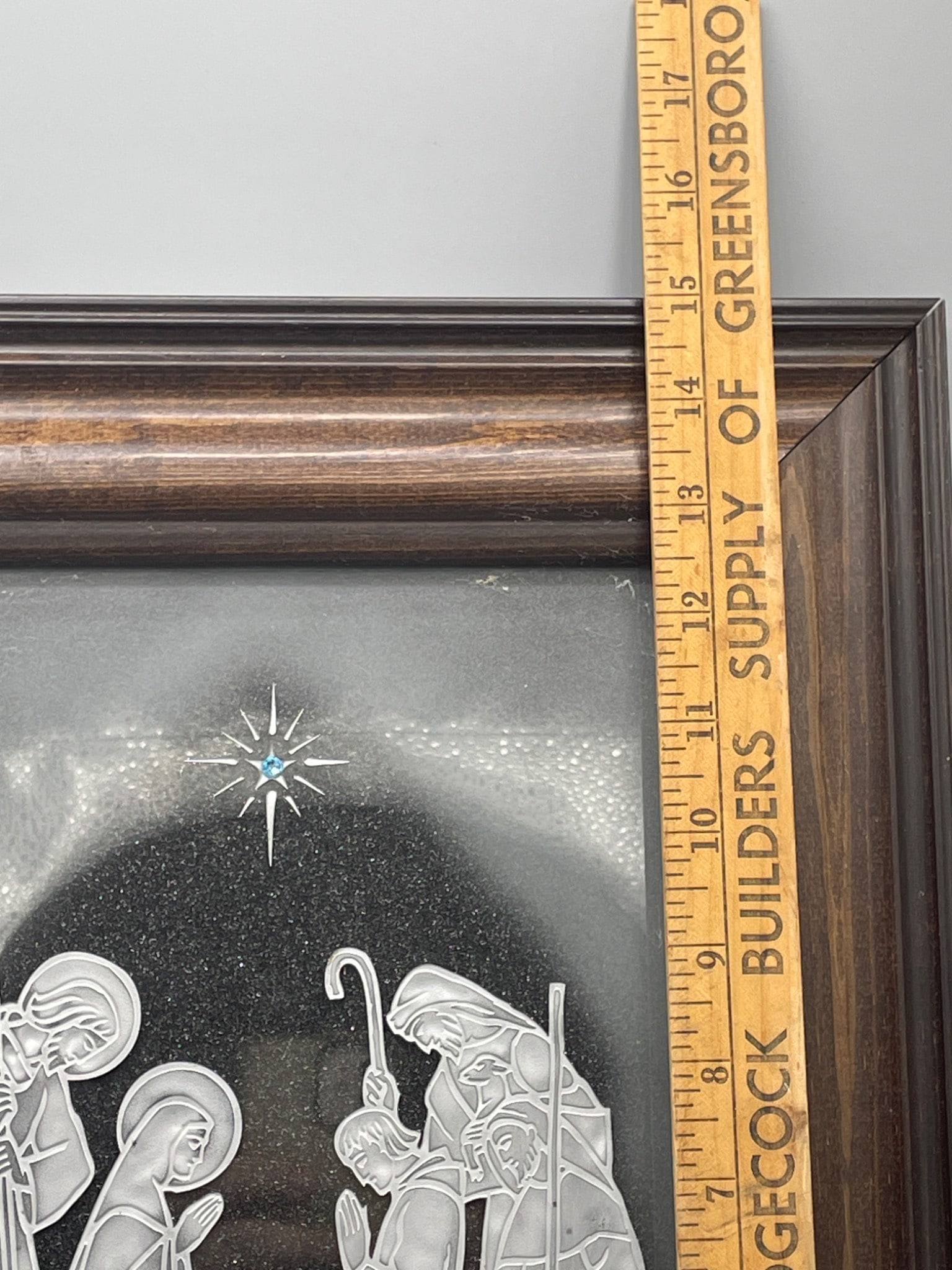 Hand-Carved Glass Nativity Scene by Billy Healy with Artist's Autograph - 7