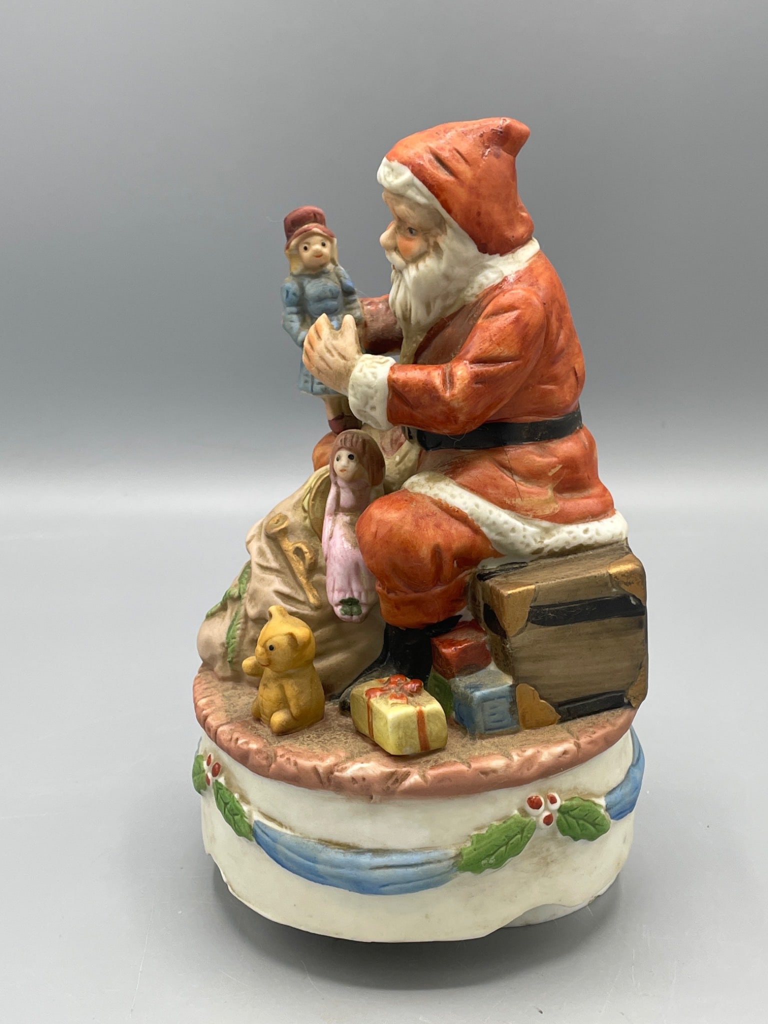 Santa Claus Music Box Figurine by Price Products, Made in Taiwan - 2