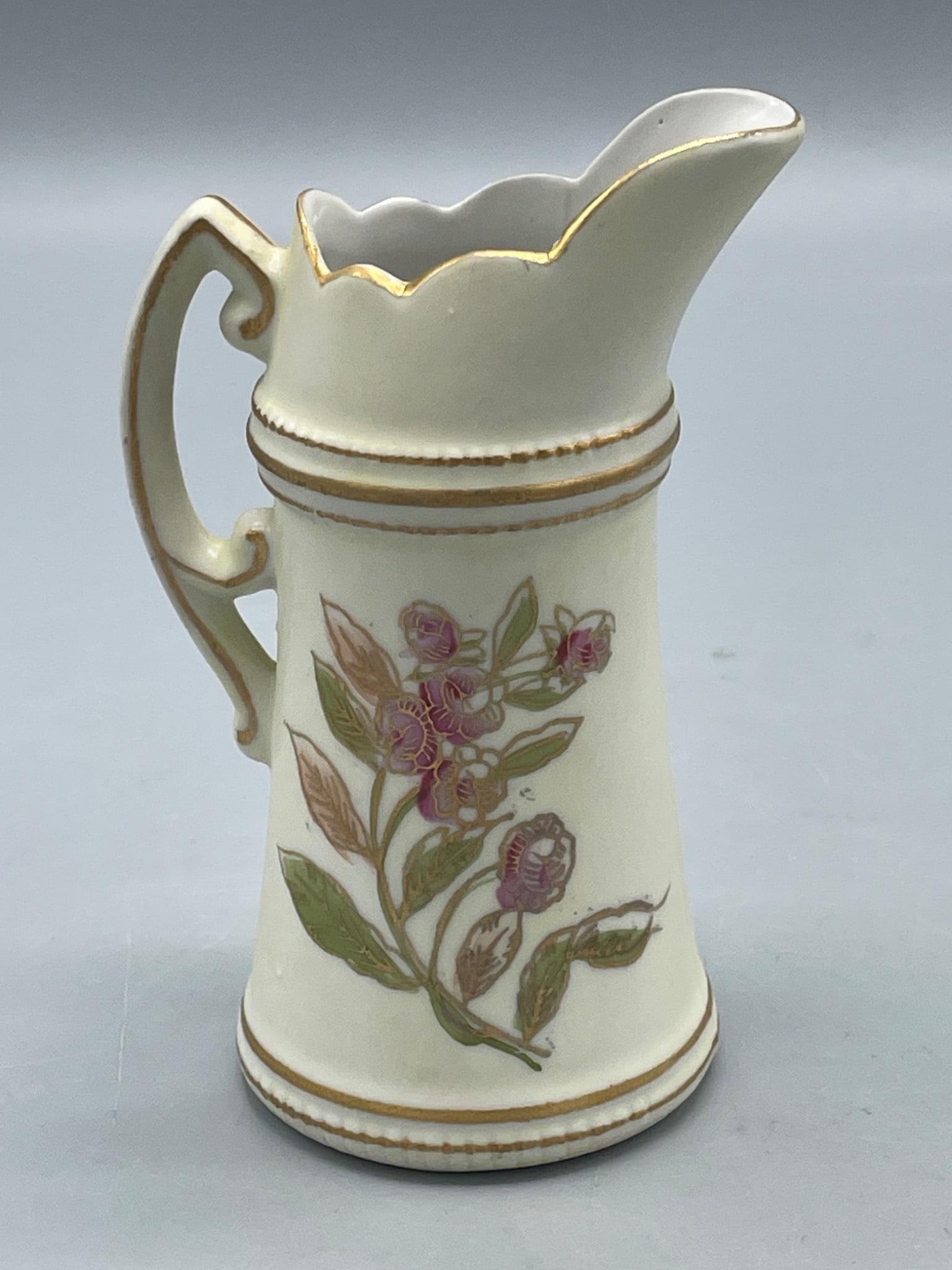 Meissen Porcelain Creamer/Pitcher, Model 6871 R, Scalloped Edge, Floral Design - 2