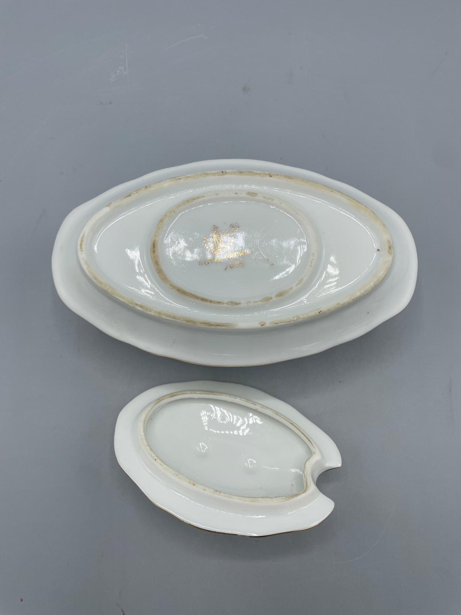 Porcelain Tureen with Lid and Tray, Royal Crown Marked 1446 - 4