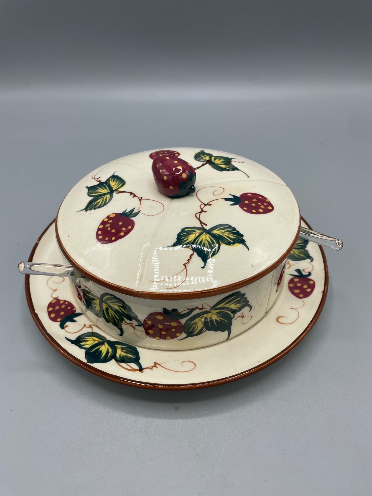 Strawberry-Themed Ceramic Serving Set With Lid, Base Plate, and Inserts - 2