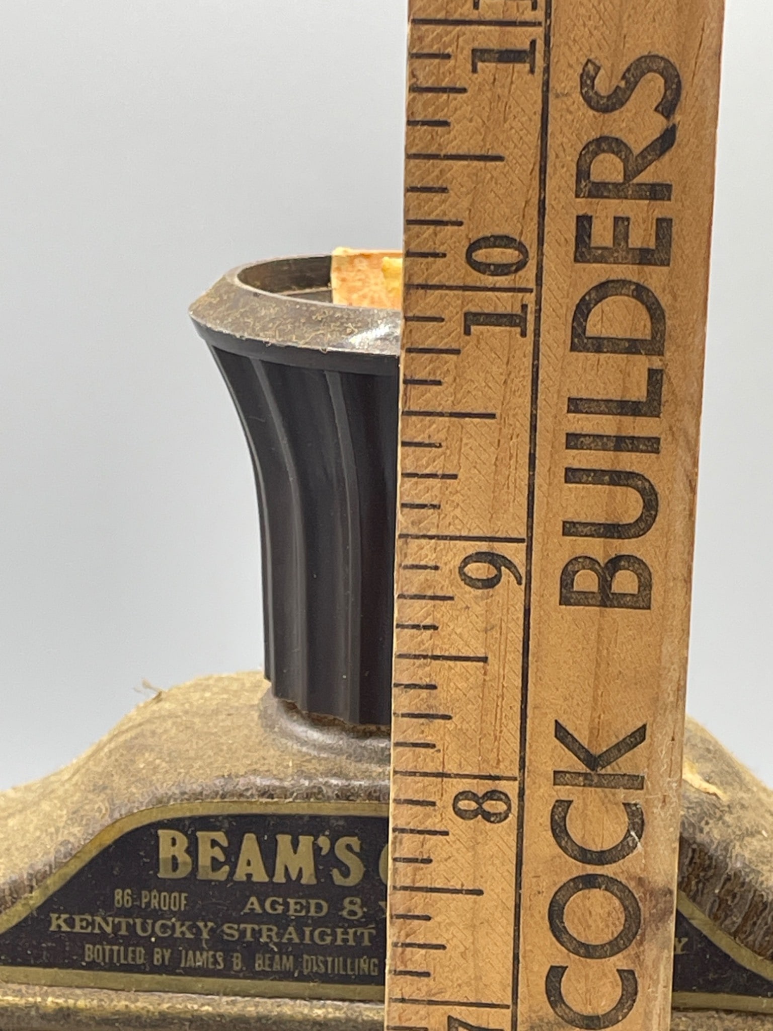 Beamâ€™s Choice Collectorâ€™s Edition Volume IX Bottle with James  - 5