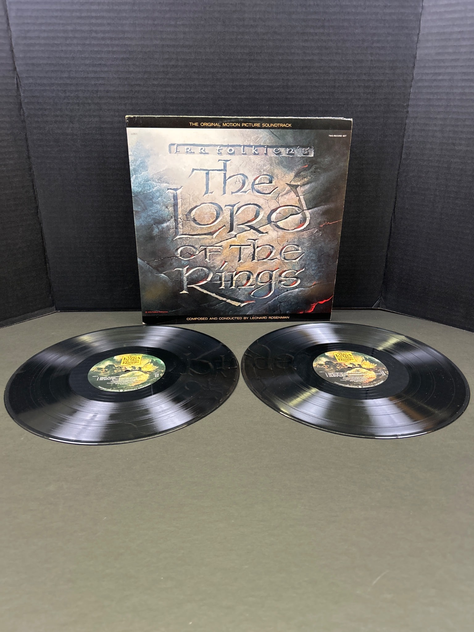 1978 The Lord of the Rings Soundtrack Vinyl Record Set (2 LPs): This lot includes a 1978 double LP vinyl soundtrack for Ralph Bakshi's adaptation of The Lord of the Rings. The records are housed in a gatefold sleeve with artwork and track listings. Produced by