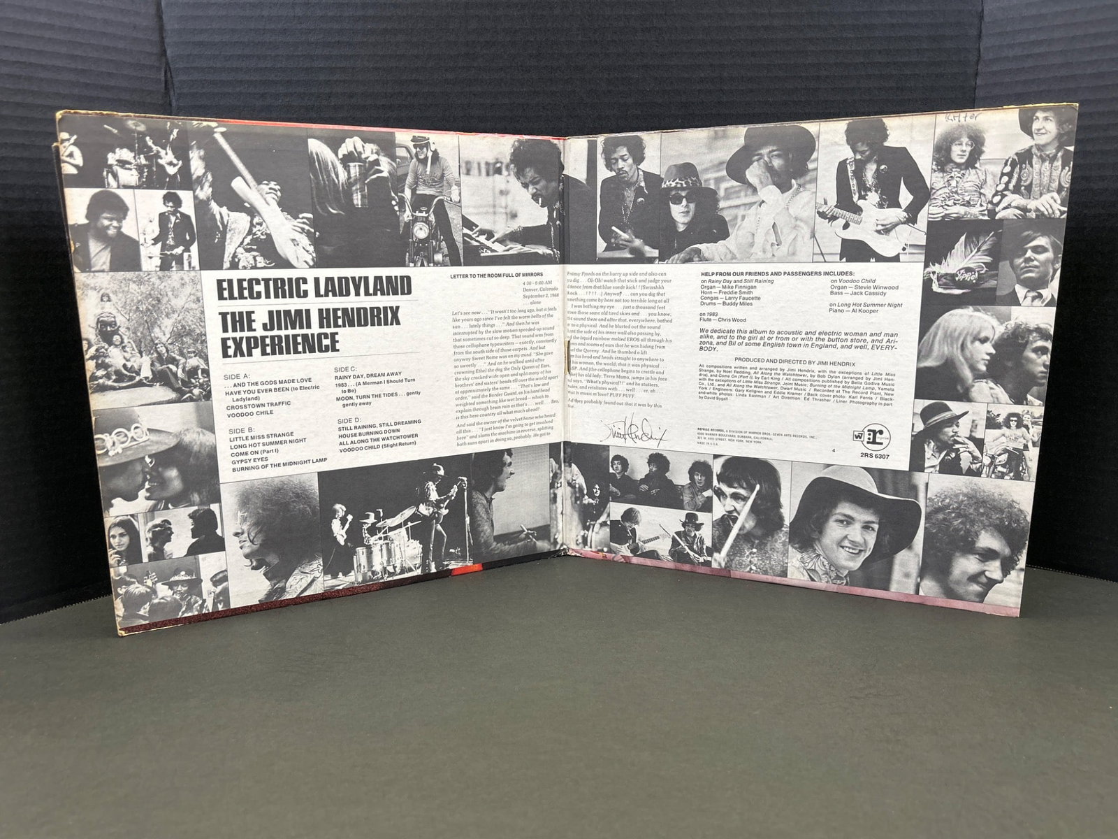 Electric Ladyland Double LP by The Jimi Hendrix Experience, 1968 Release - 3