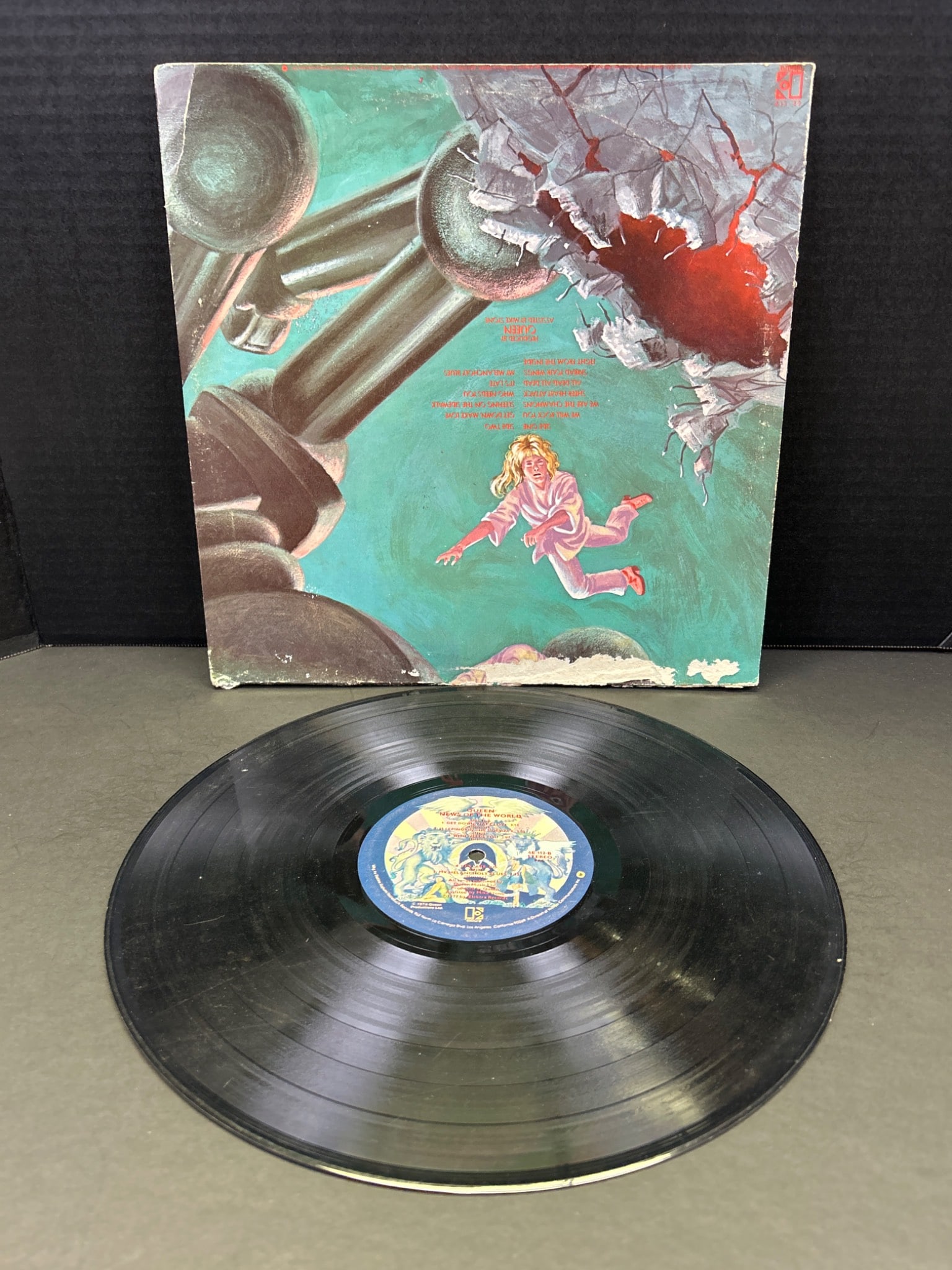 Queen 'News Of The World' Vinyl Record, 1977 First Pressing - 2
