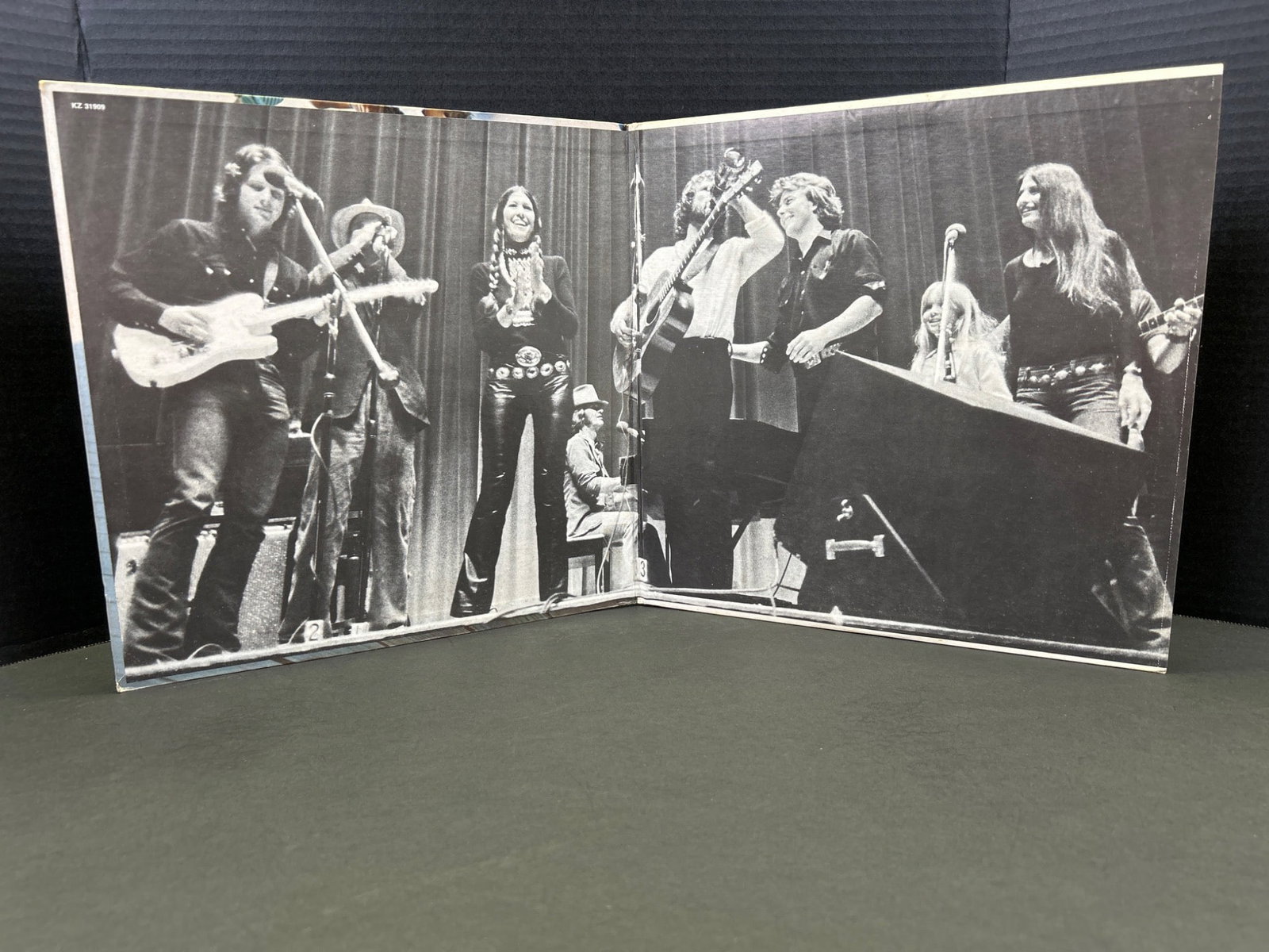Kris Kristofferson Album 'Jesus Was a Capricorn' Vinyl Record with Gatefold Sleeve - 3