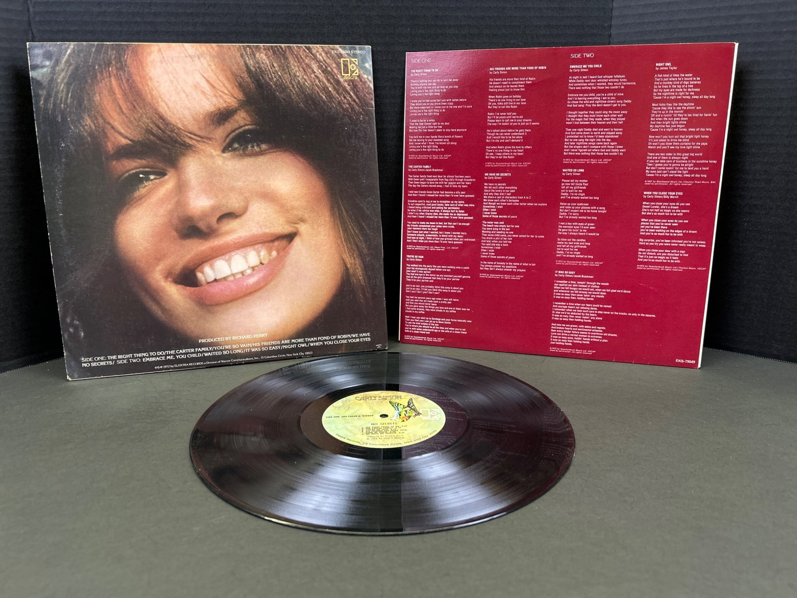 Carly Simon 'No Secrets' Vinyl Record - Elektra Records (1972) - 2