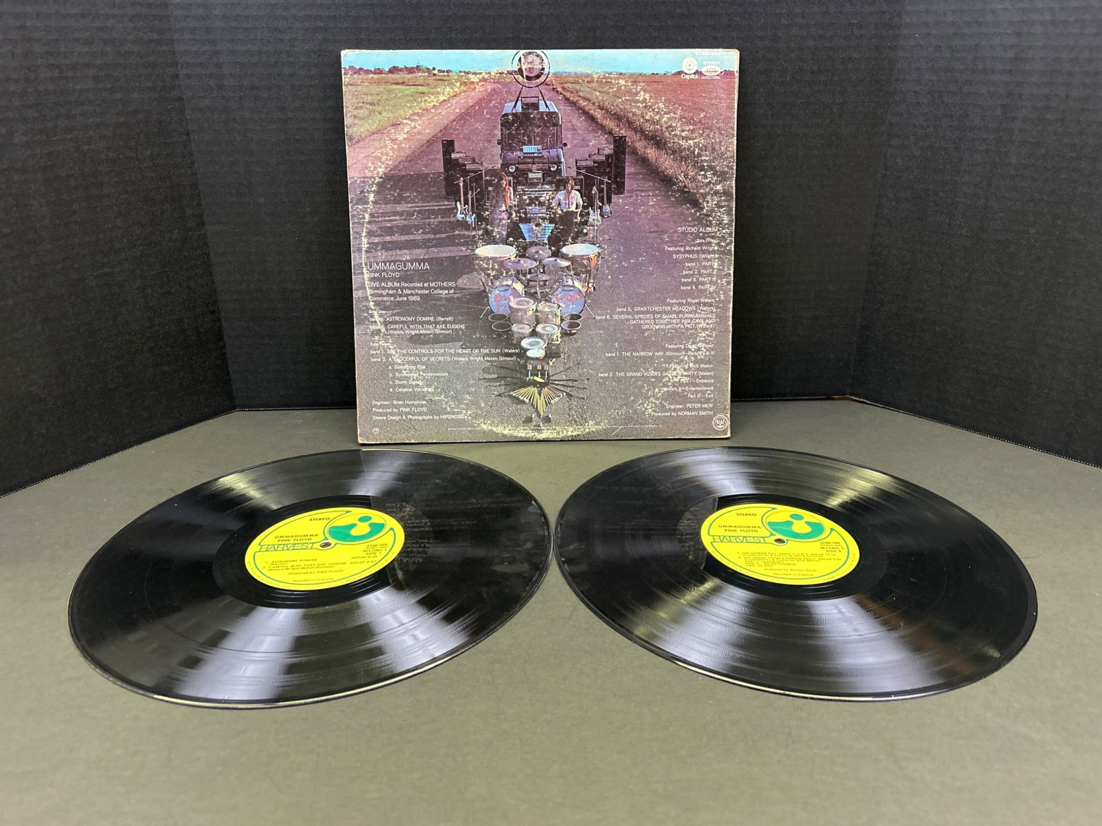 Pink Floyd 'Ummagumma' 2x LP VG+ With Gatefold Sleeve And Inner Sleeves - 2