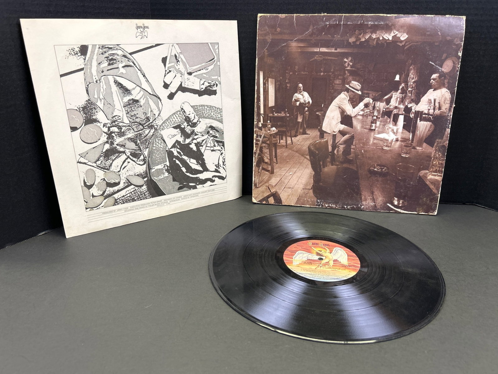 Led Zeppelin 'In Through the Out Door' Vinyl Record Album with Sleeve and Artwork - 2
