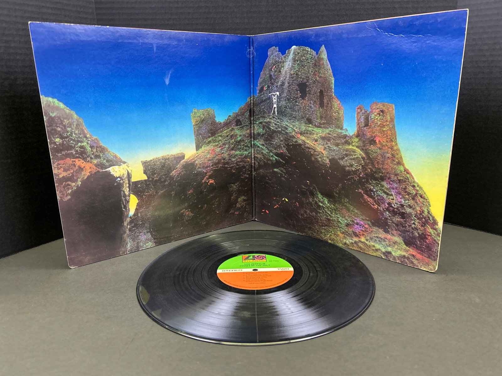 Led Zeppelin 'Houses of the Holy' Vinyl Record with Gatefold, 1973 Album - 2