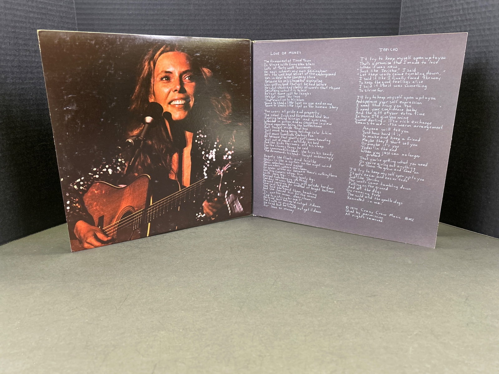 Joni Mitchell - Miles of Aisles Double Vinyl Album with Gatefold Cover - 4