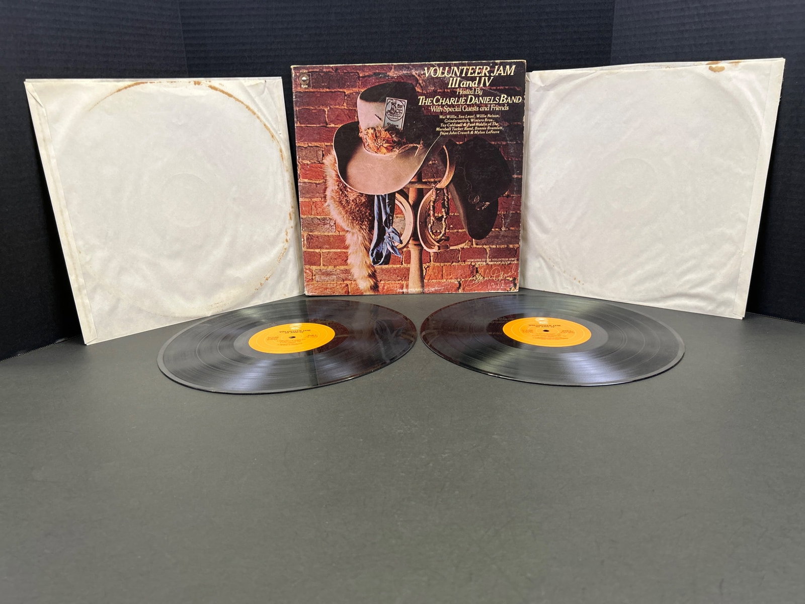 Volunteer Jam Volume 1 Vinyl Record Set With Gatefold Sleeve (1 of 4)