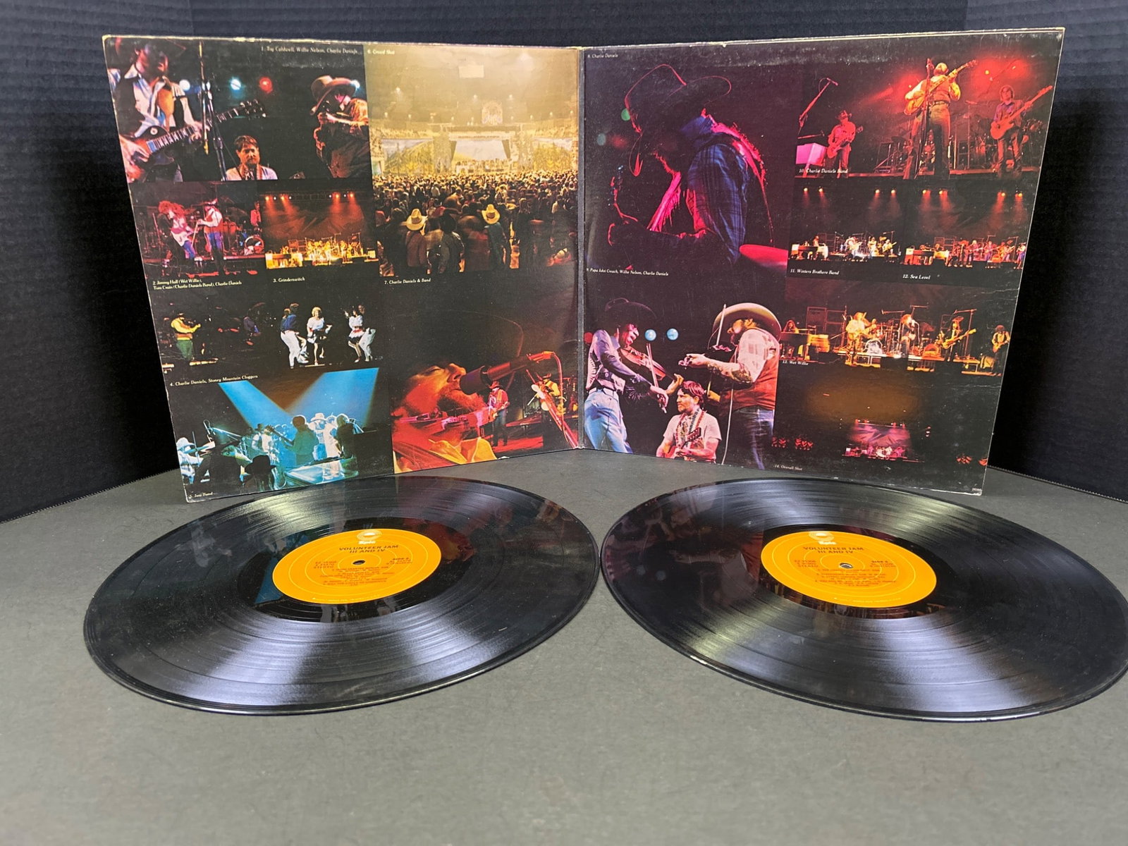 Volunteer Jam Volume 1 Vinyl Record Set With Gatefold Sleeve - 2