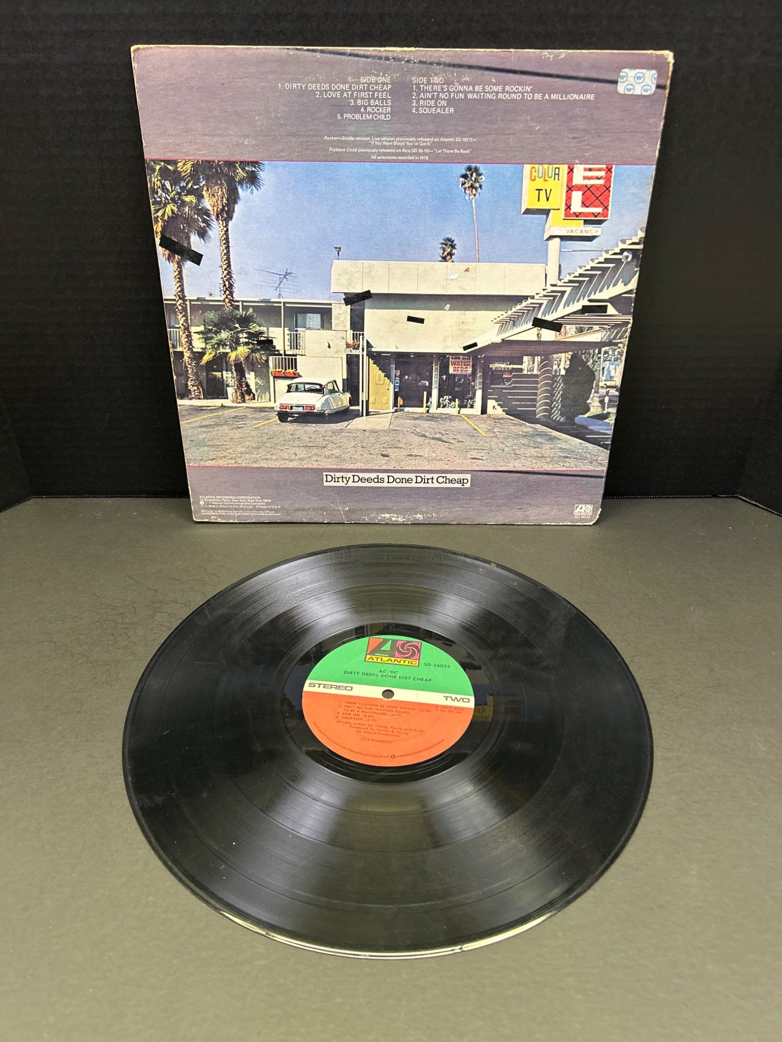 AC/DC ˜Dirty Deeds Done Dirt Cheap Vinyl LP Record Original Release - 3