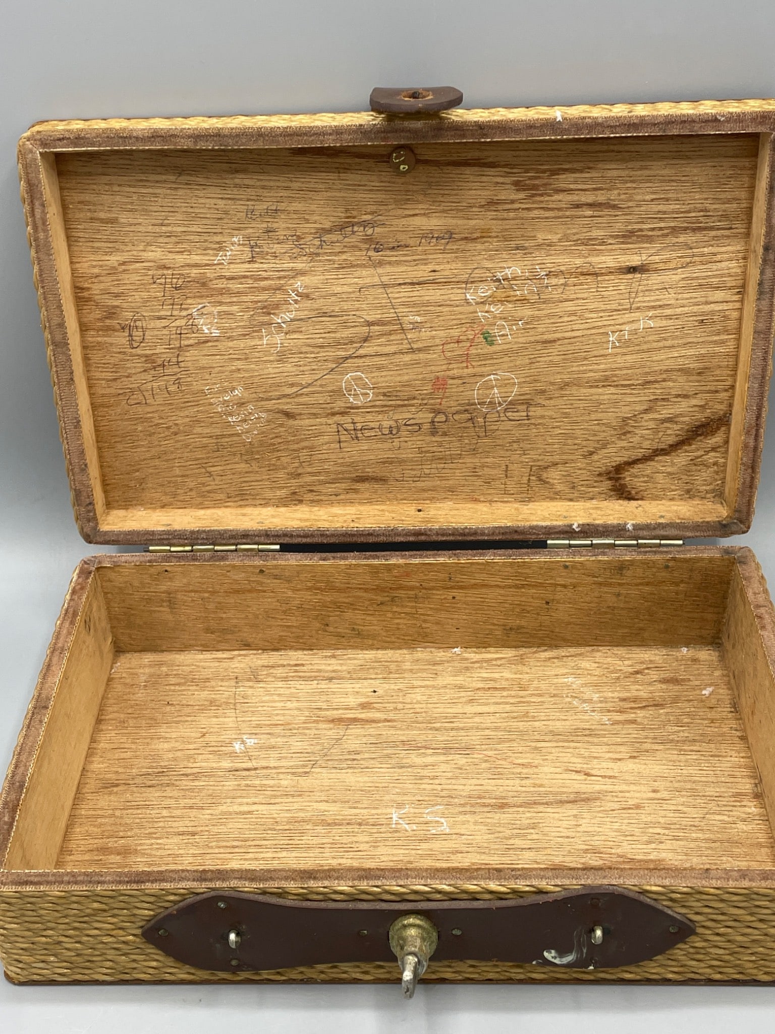 Handmade Wooden Box with Owl Design and Leather Closure - 6