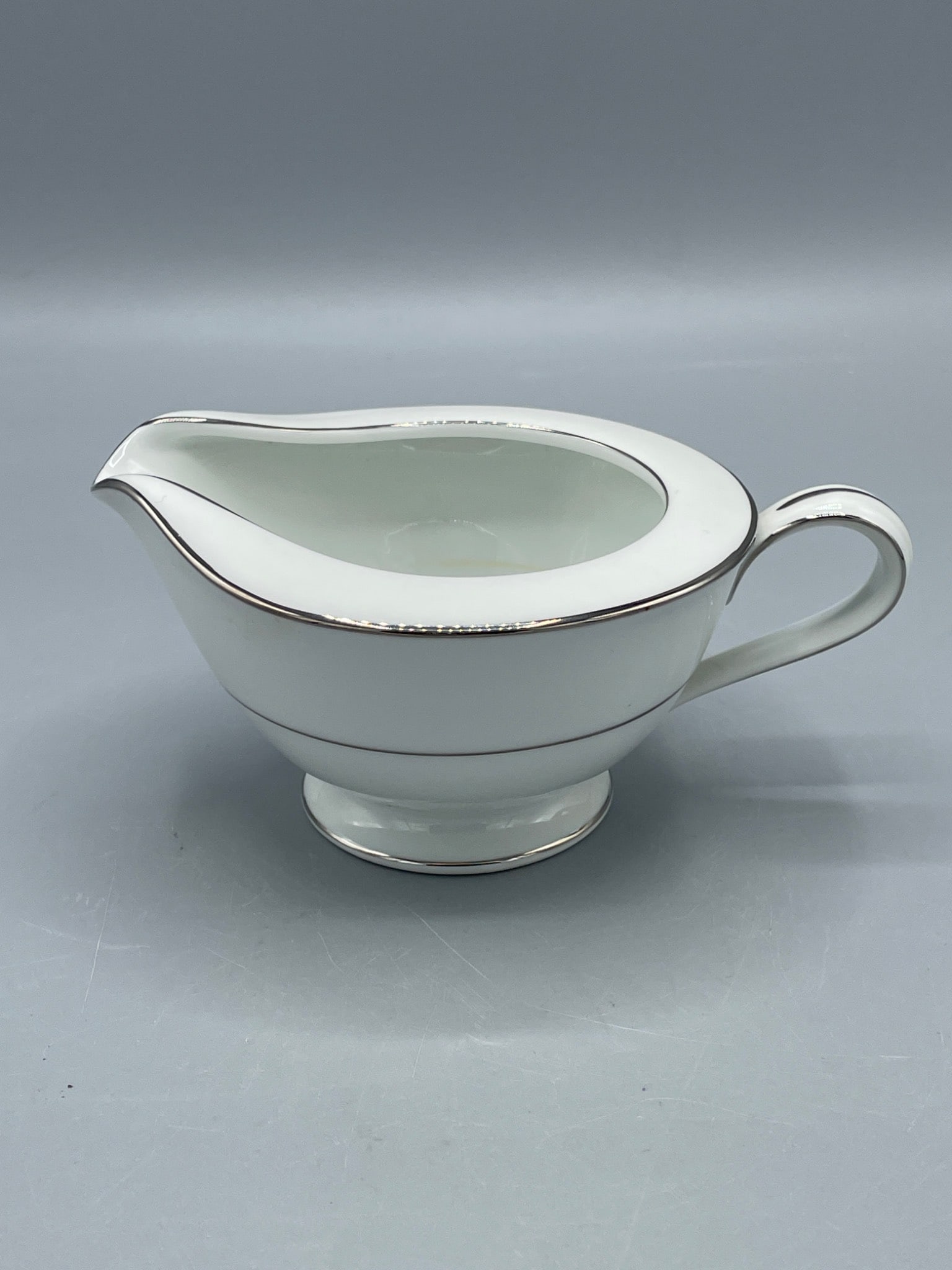 Noritake Envoy 6325 Gravy Boat with Silver Trim - 3