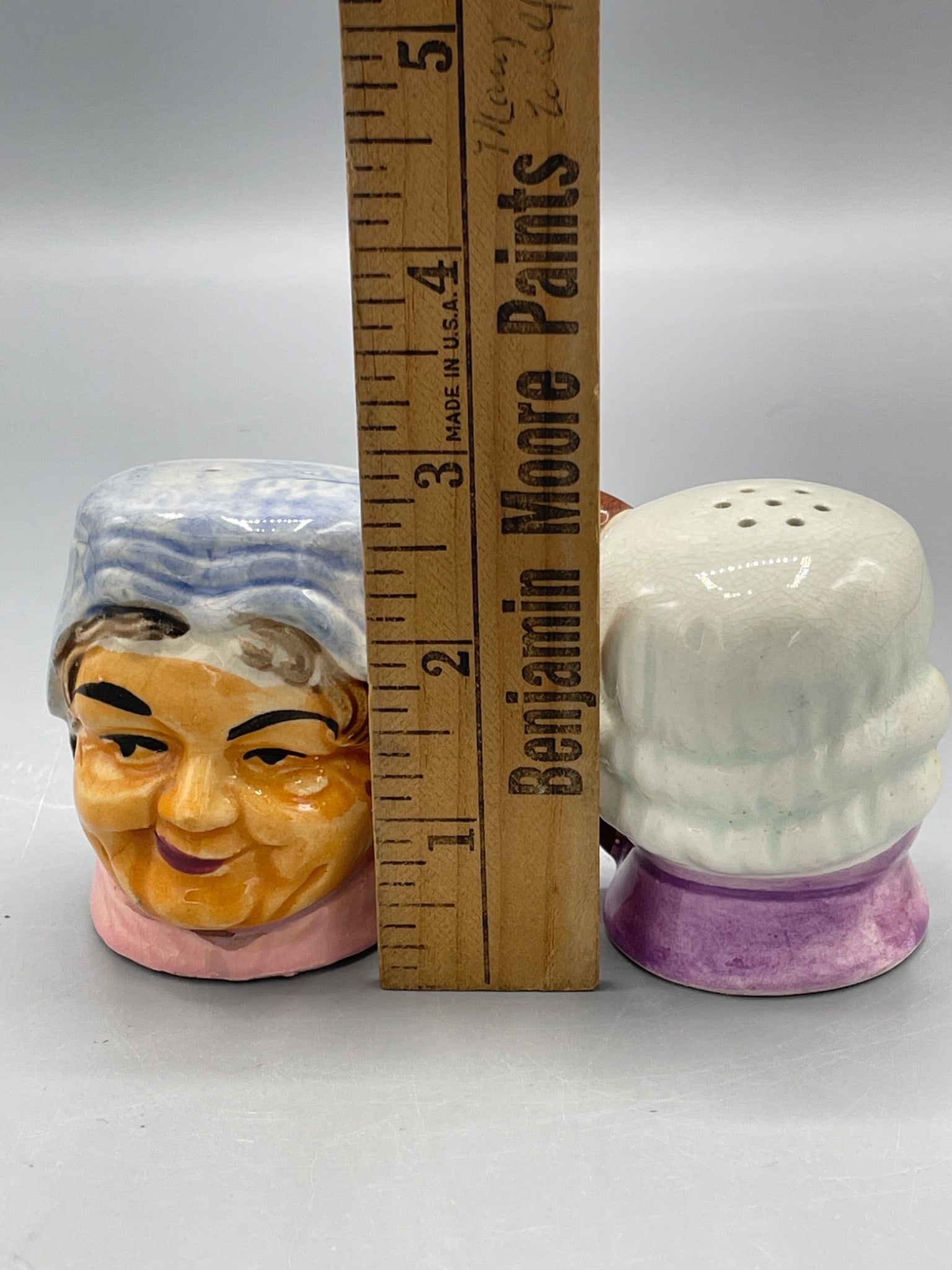 Ceramic Salt and Pepper Shakers Made in Japan - 7