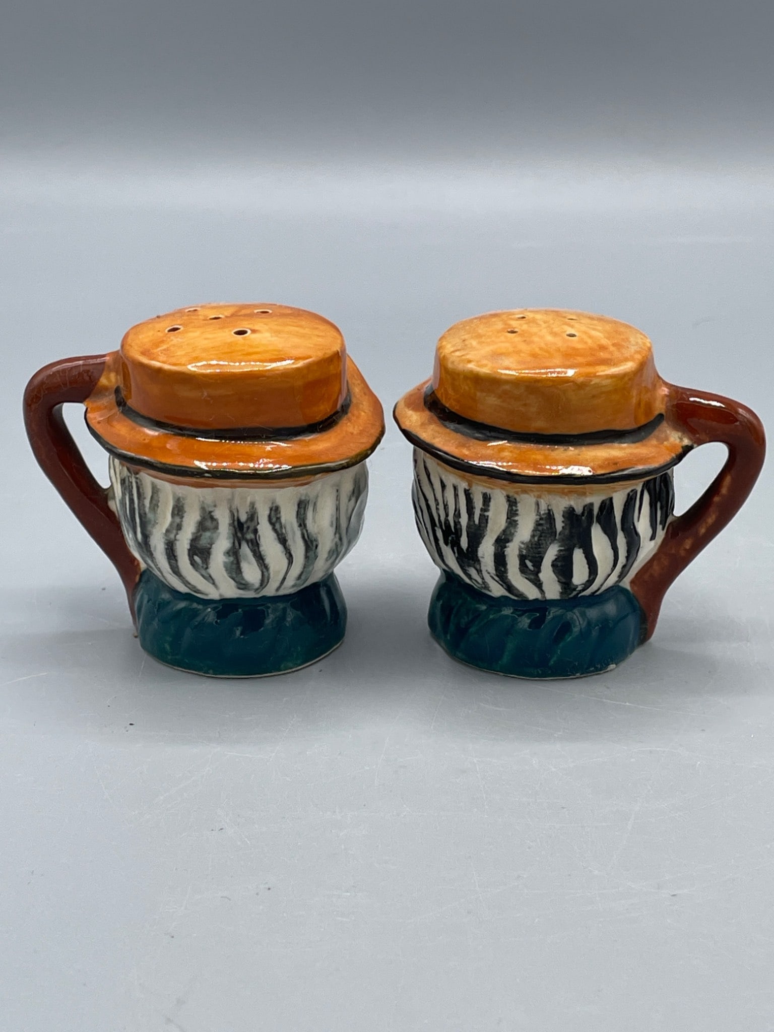 Ceramic Salt and Pepper Shakers Shaped Like Bearded Men With Hats - 2