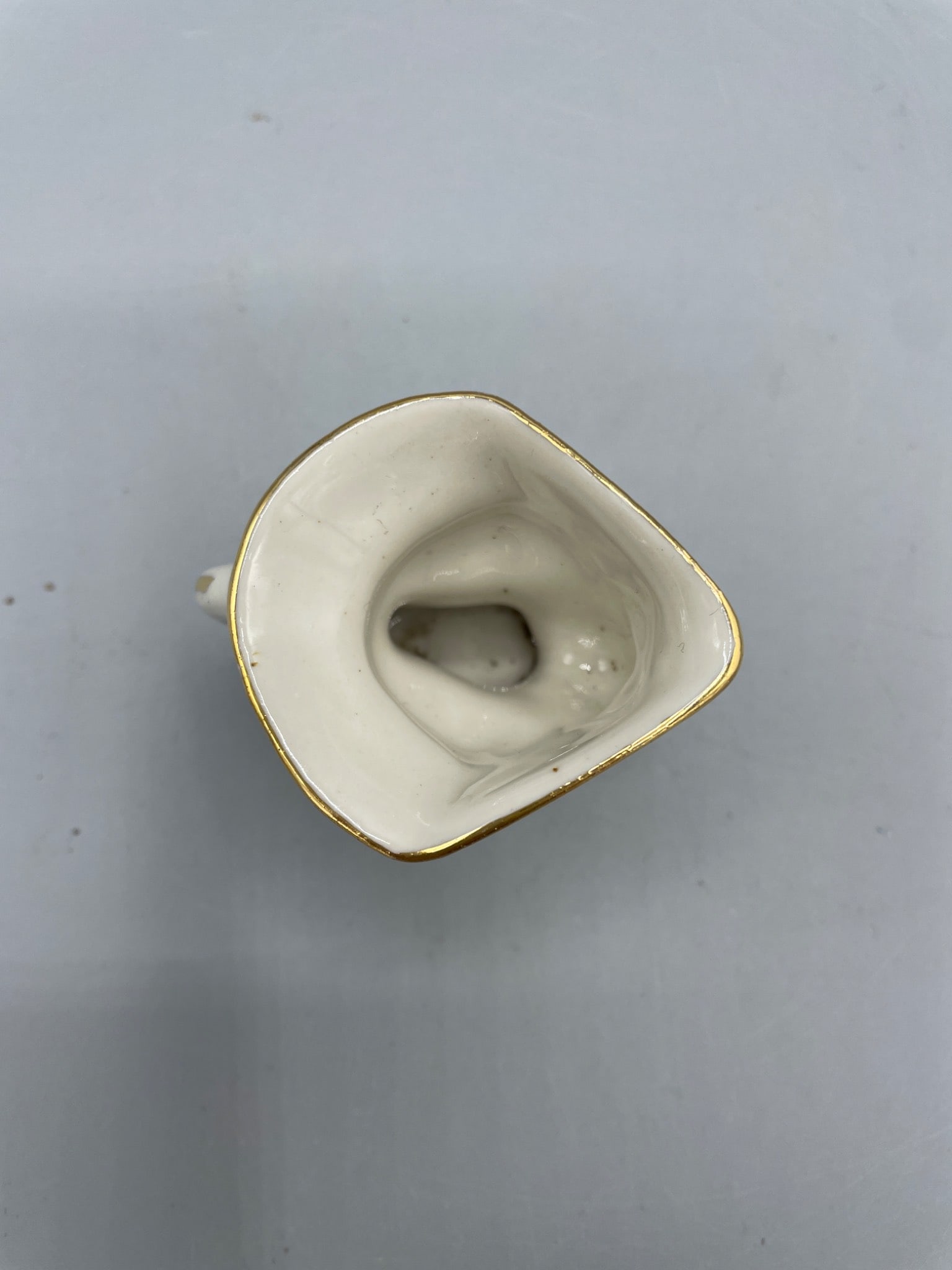 Toby style mug Ceramic Face-Shaped Small Pitcher with Gold Detailing - 4