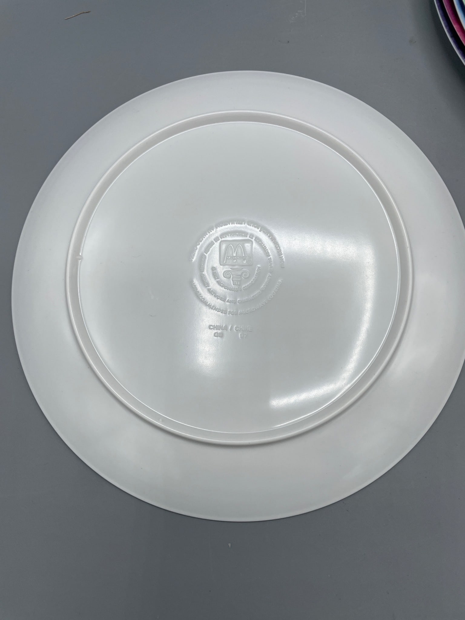 Disney Hercules Plastic Plates, 1997 McDonald's Exclusive, Brand New - 2