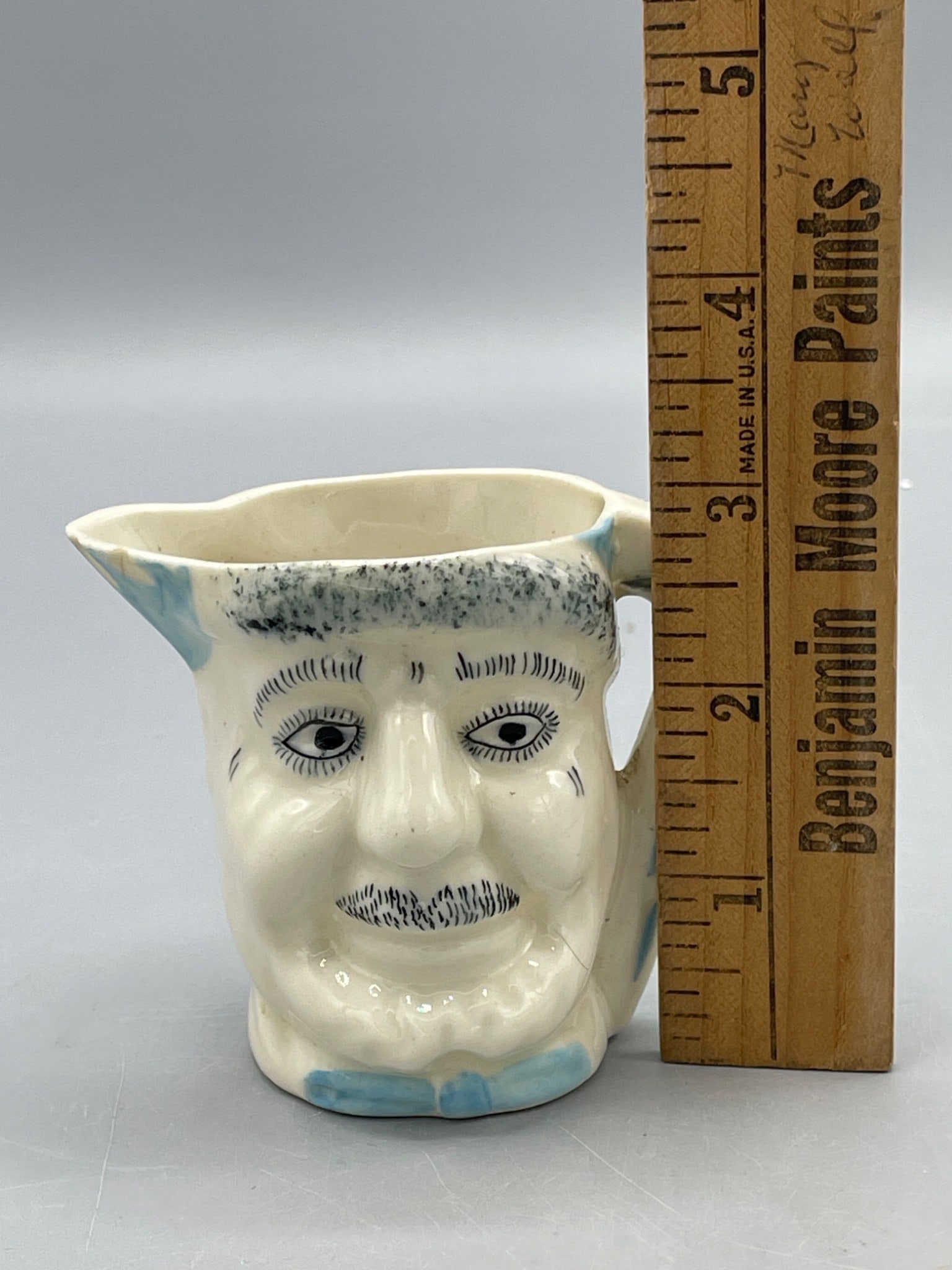 Ceramic Toby style mug, Approx. 3.5 Inches Tall - 4