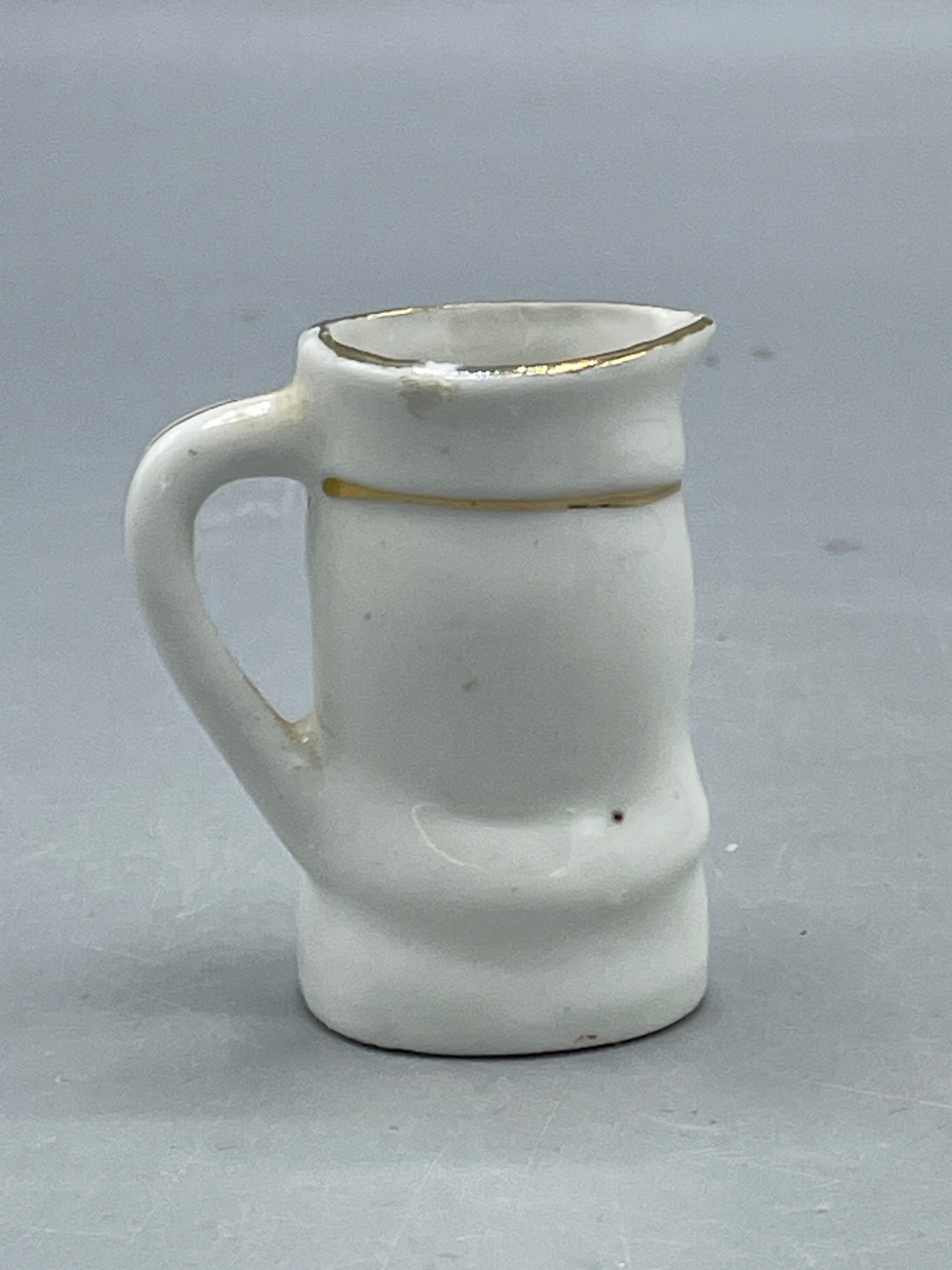 Small Porcelain Creamer With Gold Accents, Marked 'Made In Occupied Japan' - 2