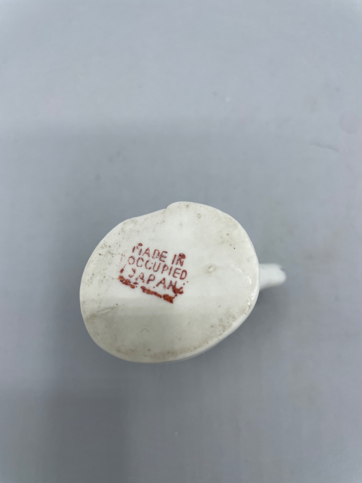 Small Porcelain Creamer With Gold Accents, Marked 'Made In Occupied Japan' - 4